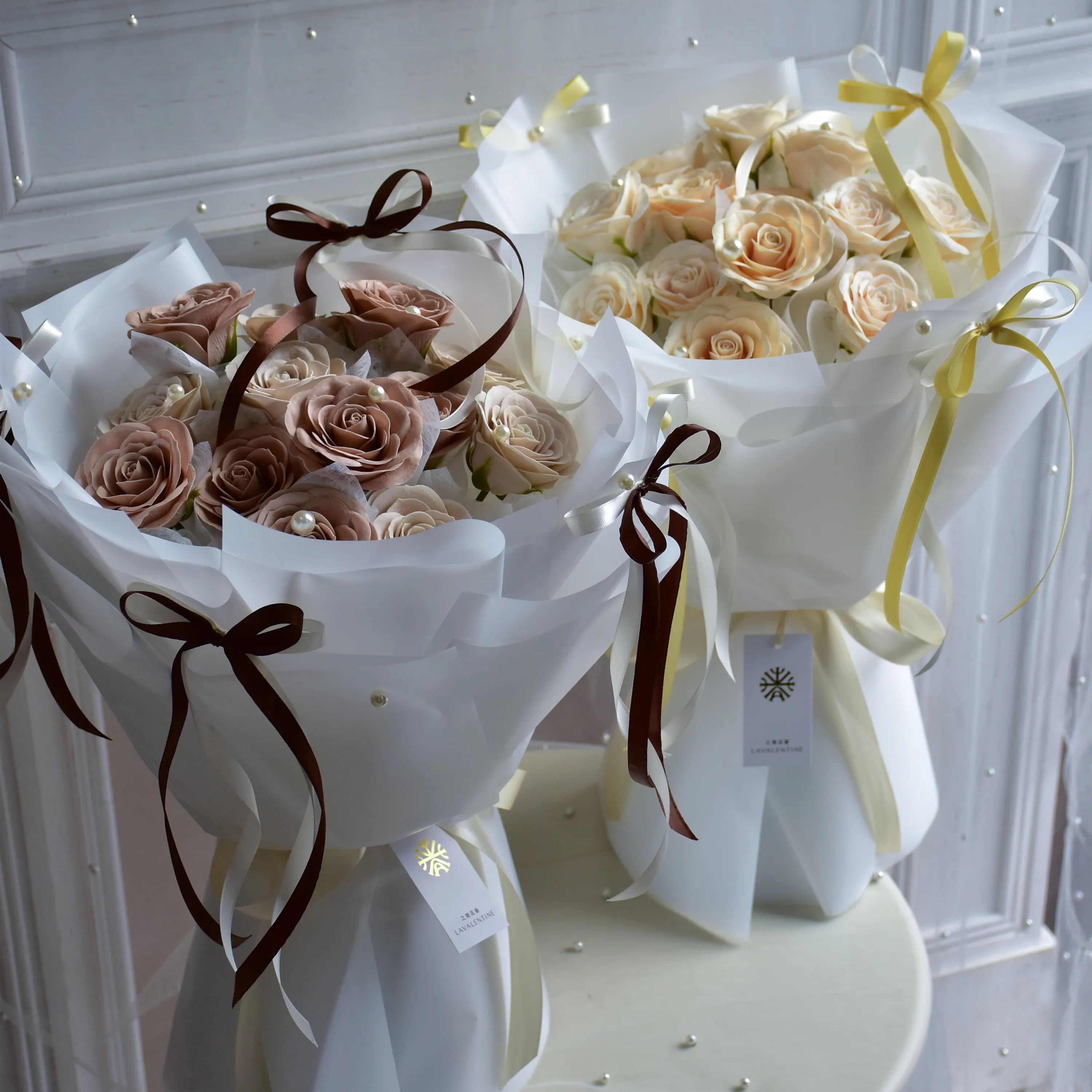 蝴蝶結永生花束 · 霧面包裝