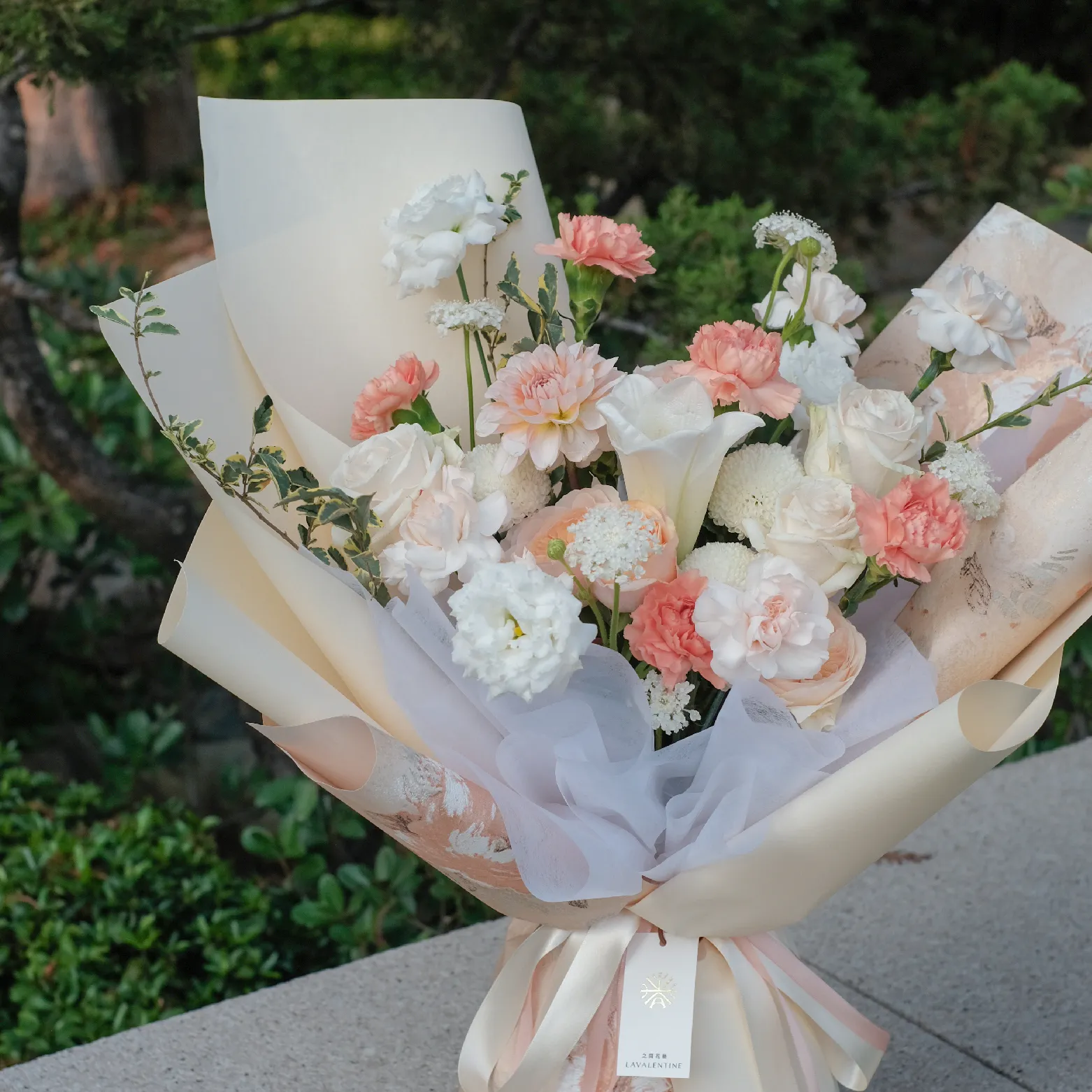 柔情蜜意 · 鮮花束L