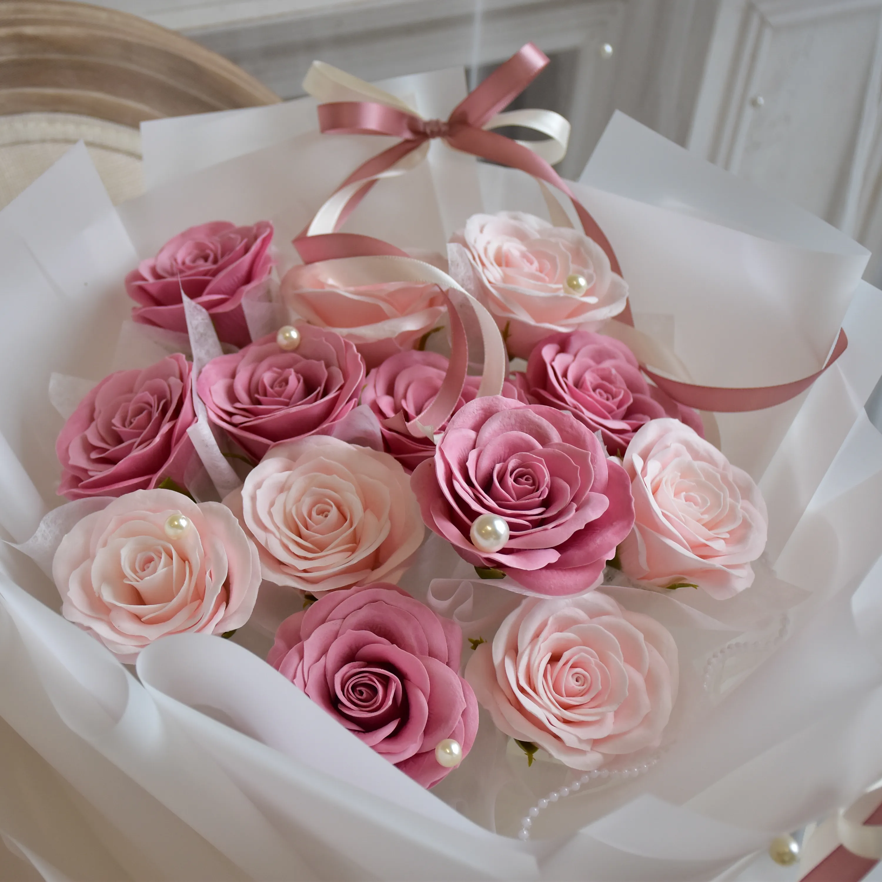 蝴蝶結永生花束 · 霧面包裝