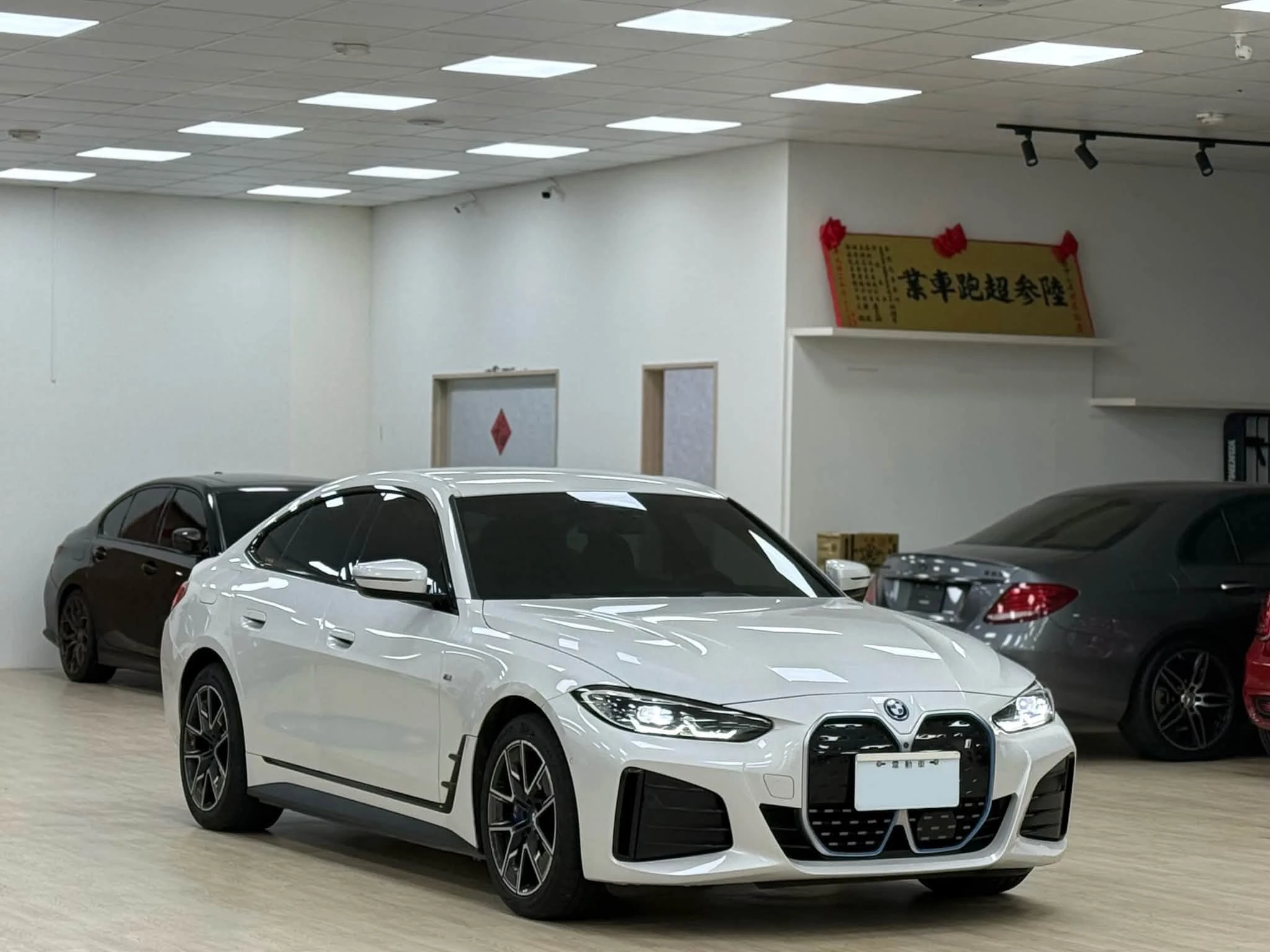 2022年BMW i4 eDrive40｜台中中古車行｜台中二手車收購