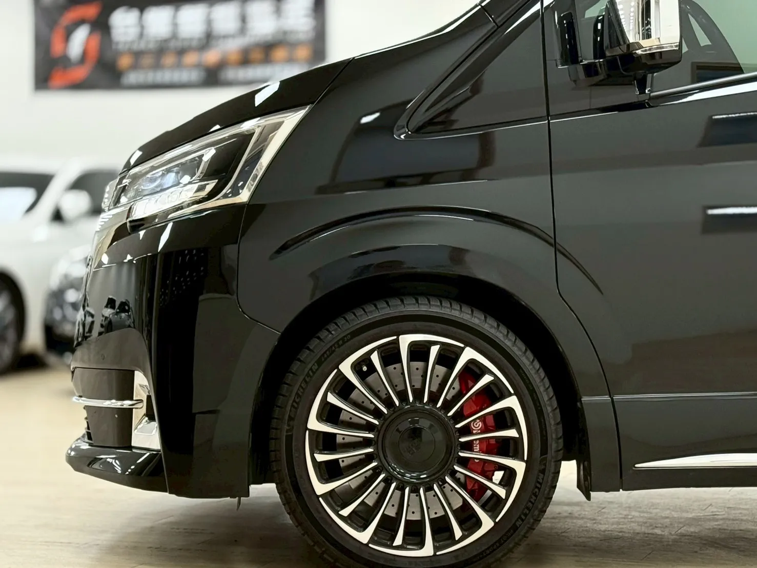 2021年 Toyota Granvia 6人座 