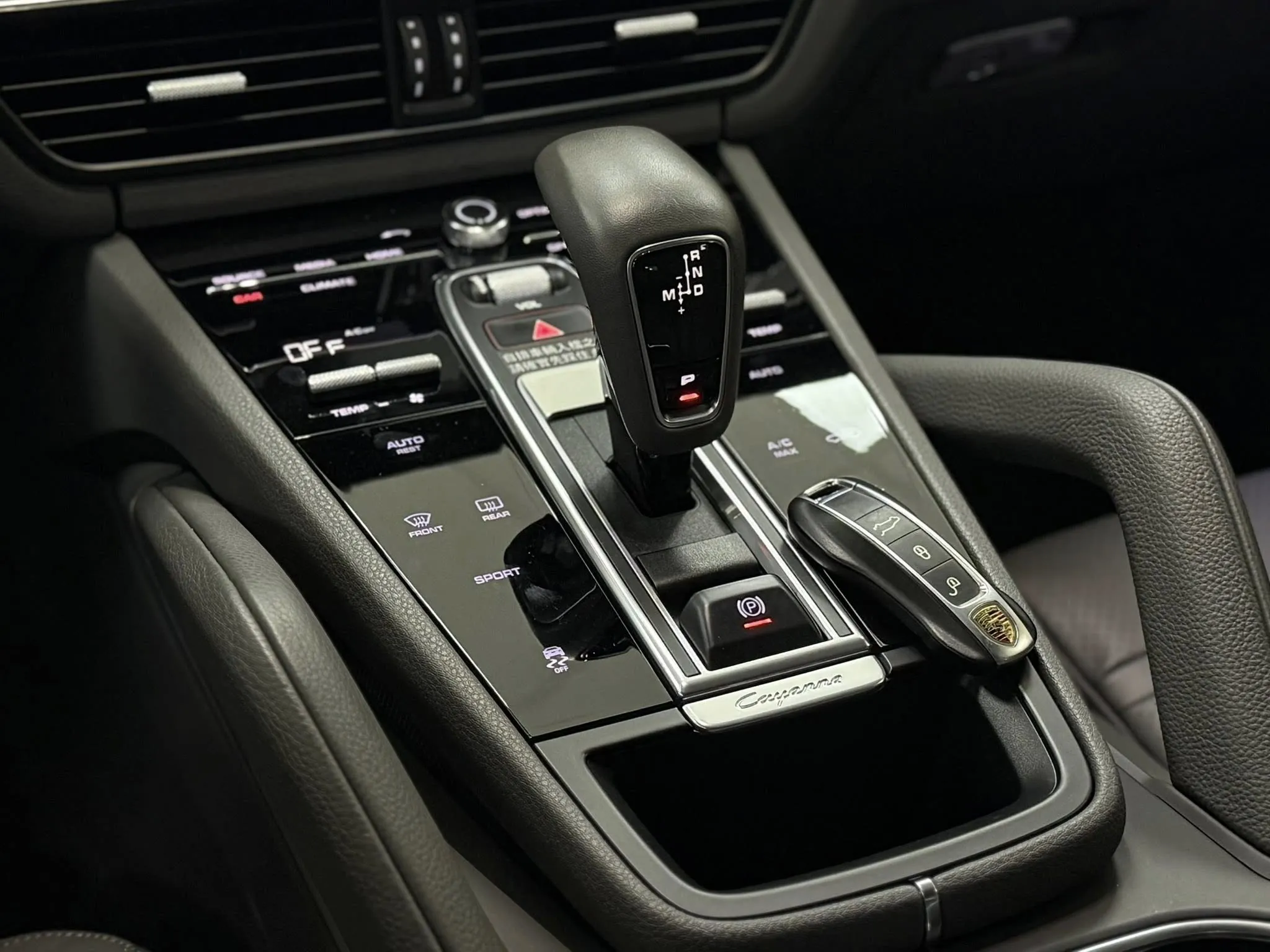 2018年 Porsche Cayenne 3.0 V6 E3