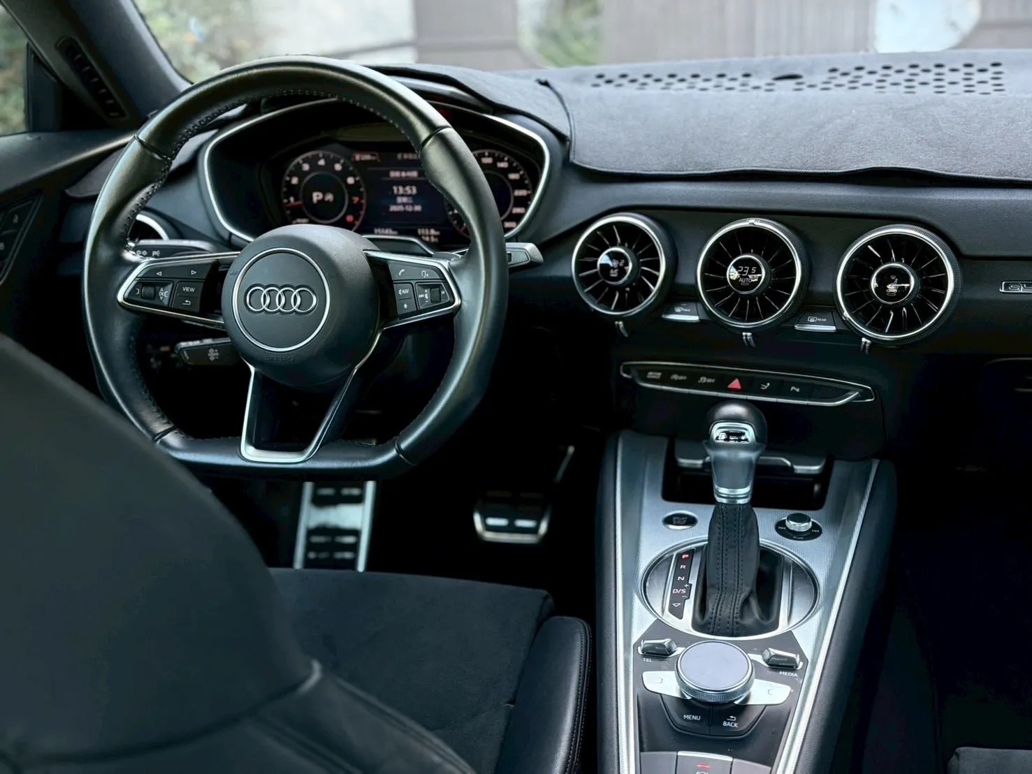 2023年 AUDI TT 45TFSI Quattro