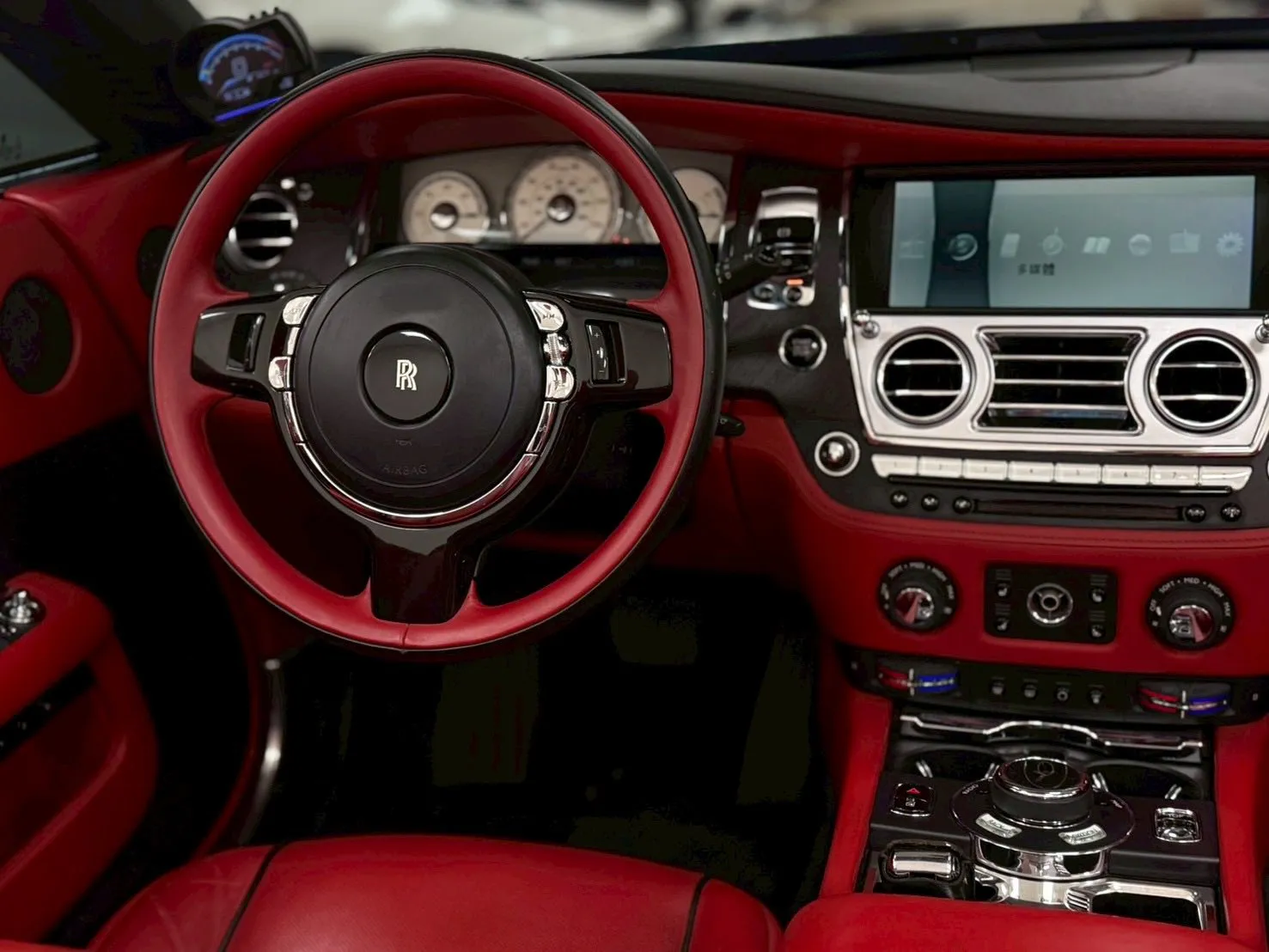 2016年 Rolls-Royce DAWN 6.6 V12