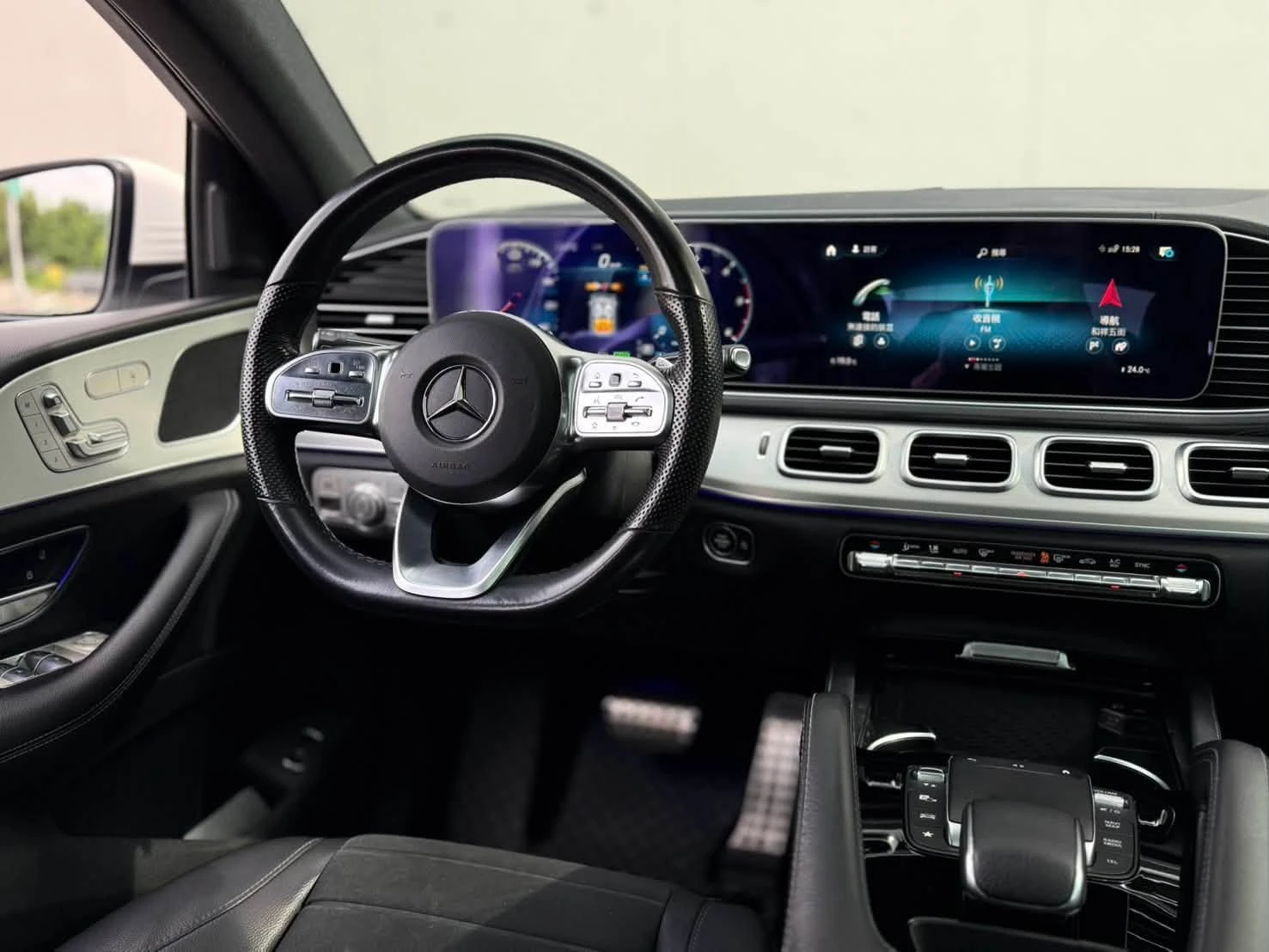 2022年 Mercedes Benz GLE300d Coupe AMG