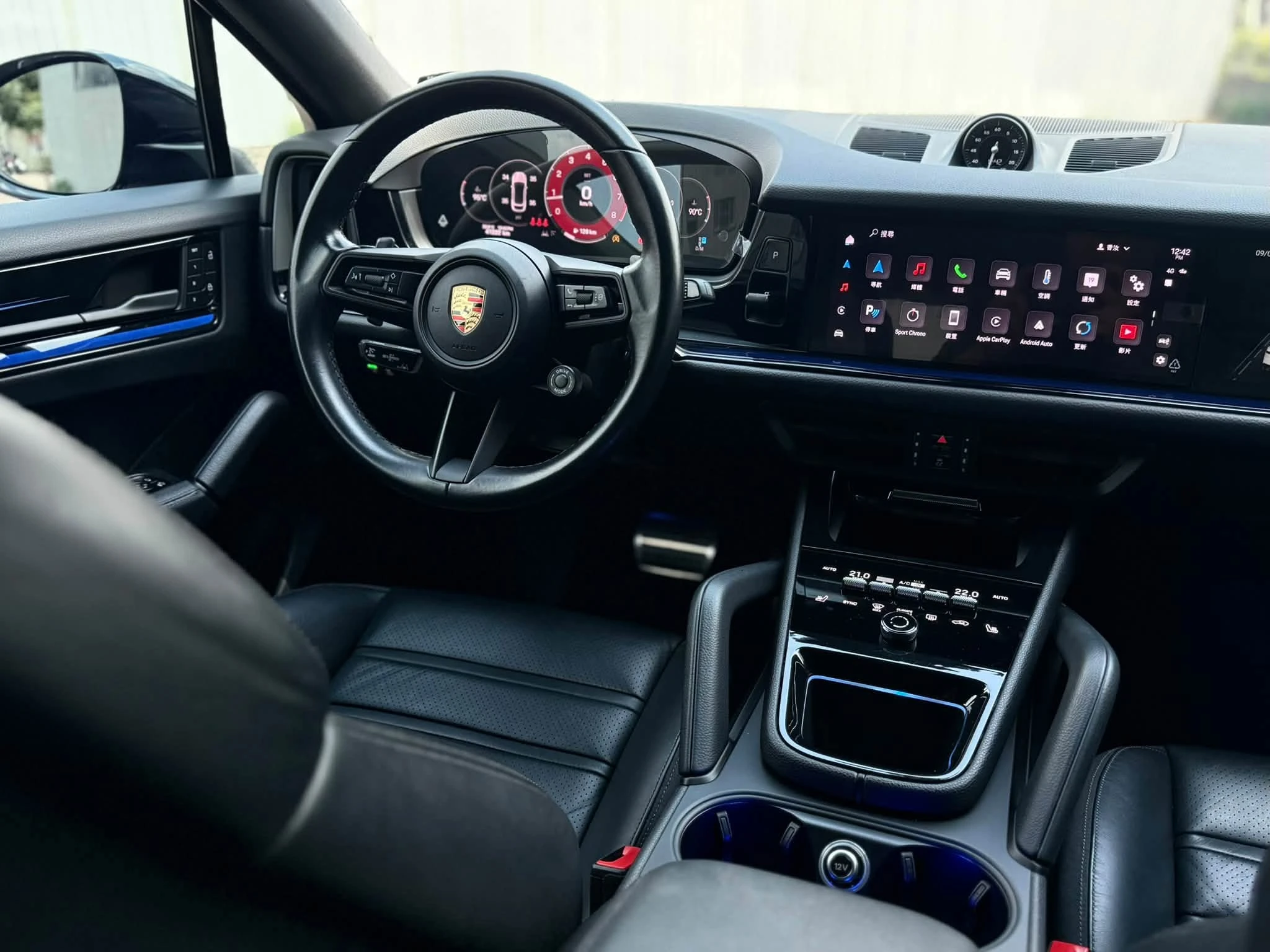 2023/24年式 Porsche Cayenne Coupe E3.2