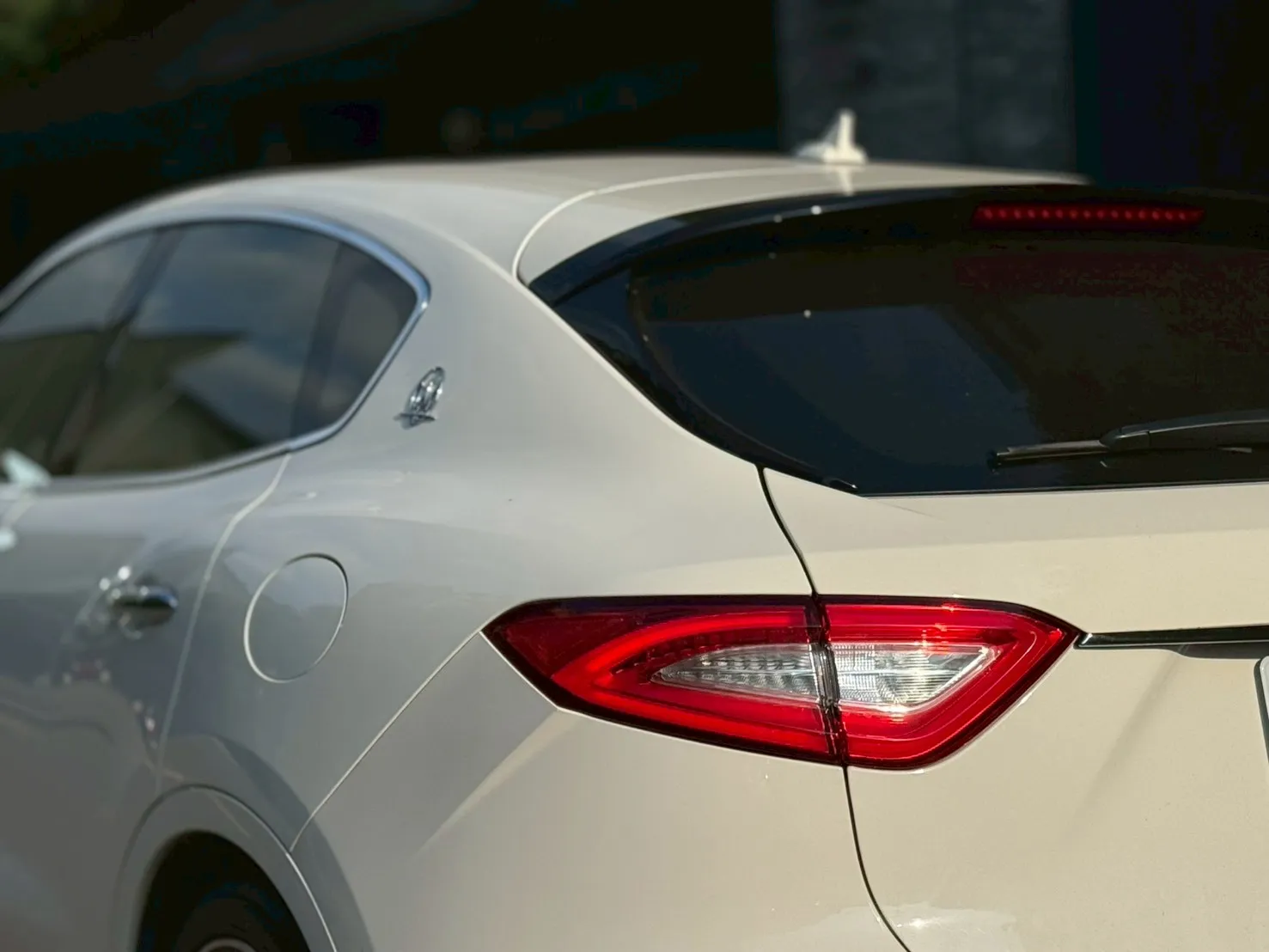 2017年式 Maserati Levante S 白色