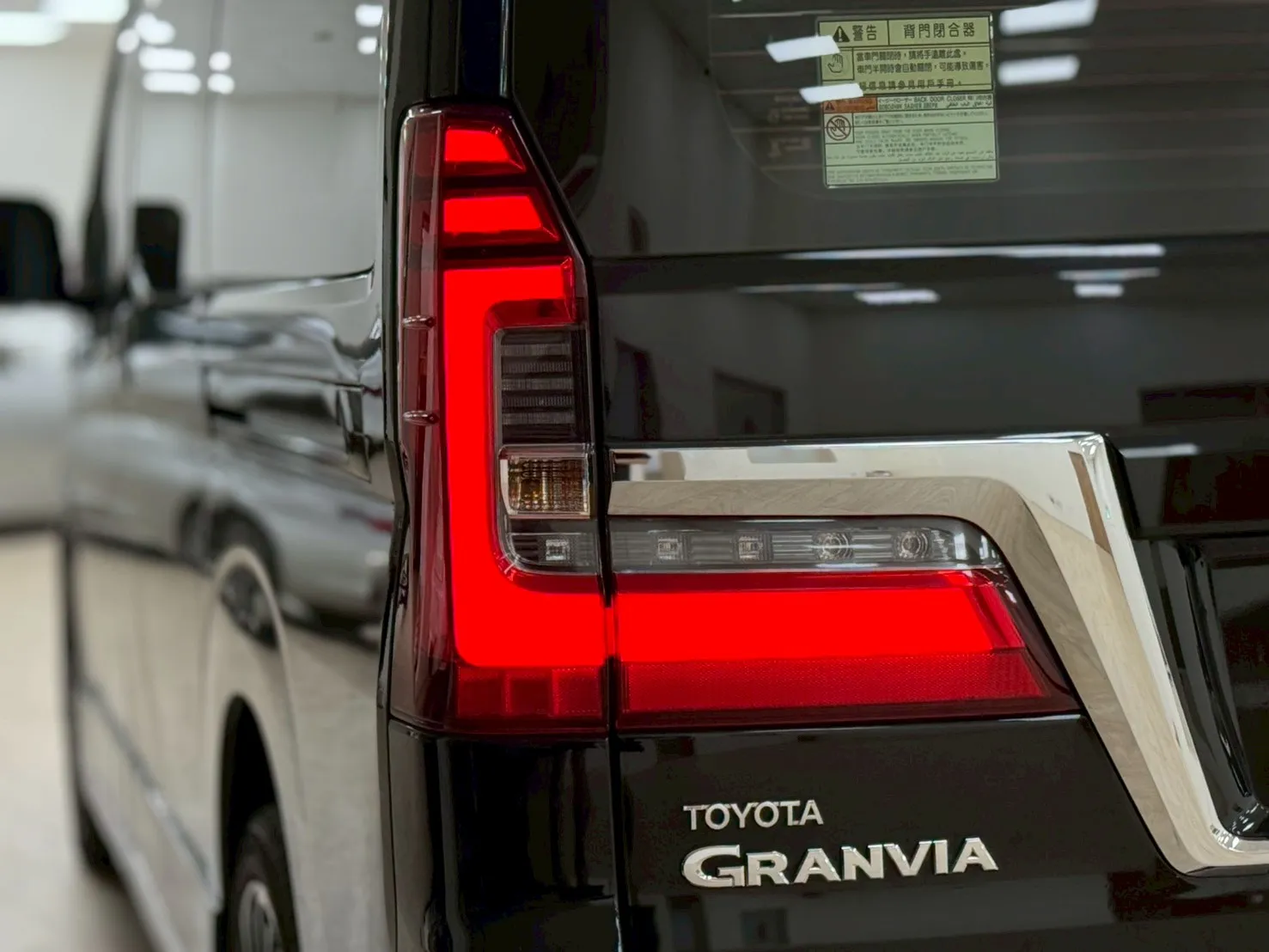 2021年 Toyota Granvia 6人座 