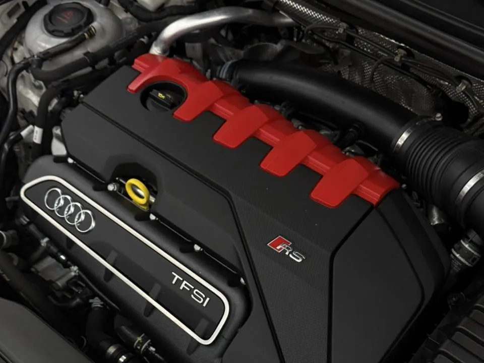 2022年 Audi RSQ3 Quattro