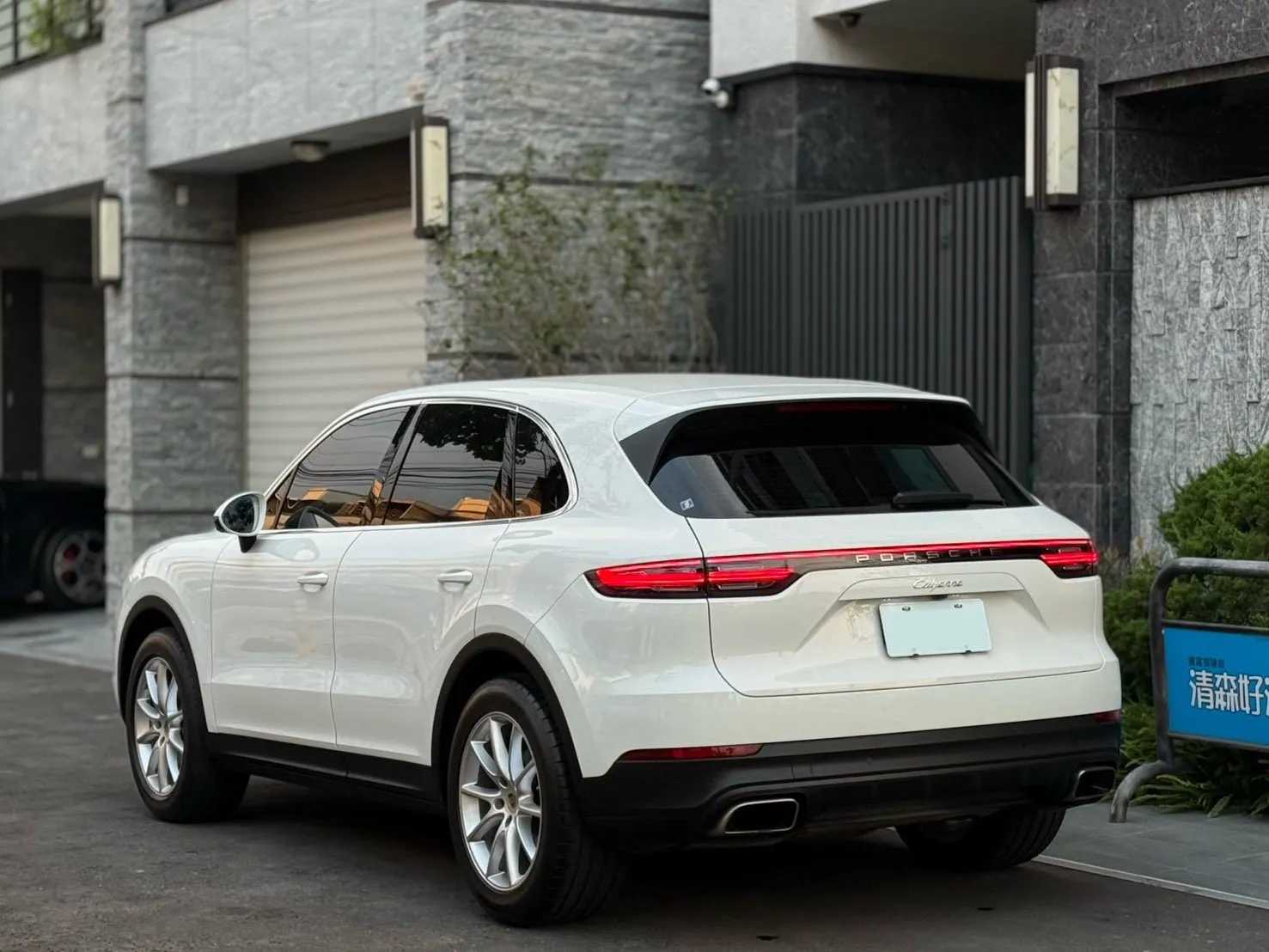 2018年 Porsche Cayenne 3.0 V6 E3