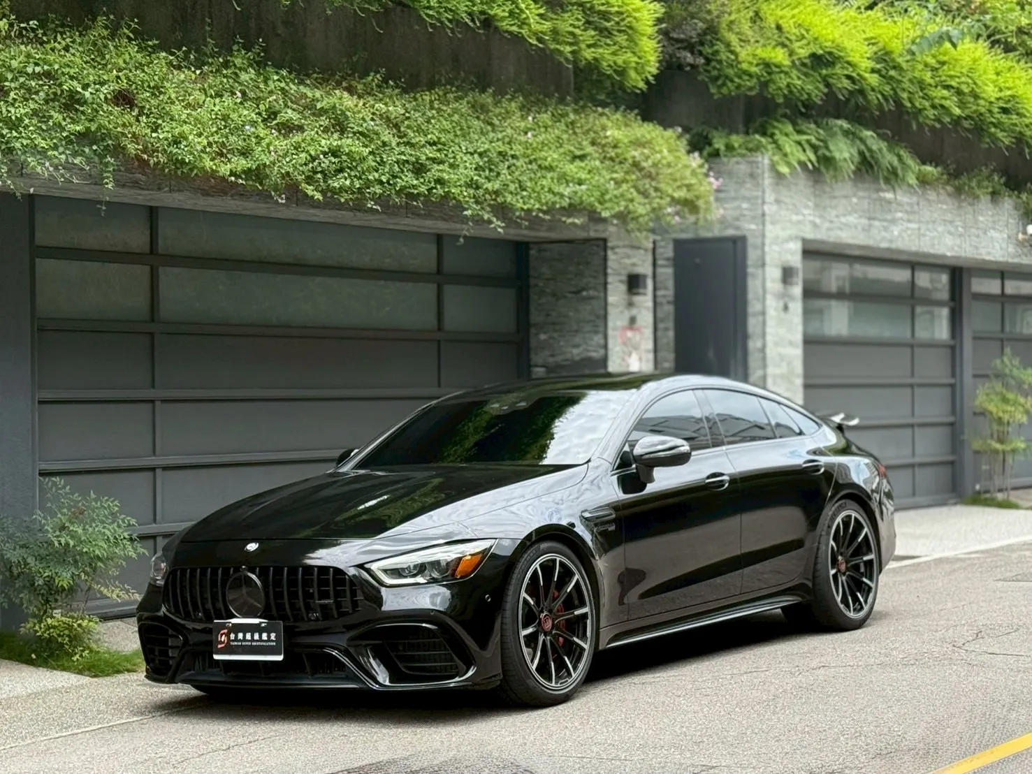 Mercedes Benz GT63 AMG