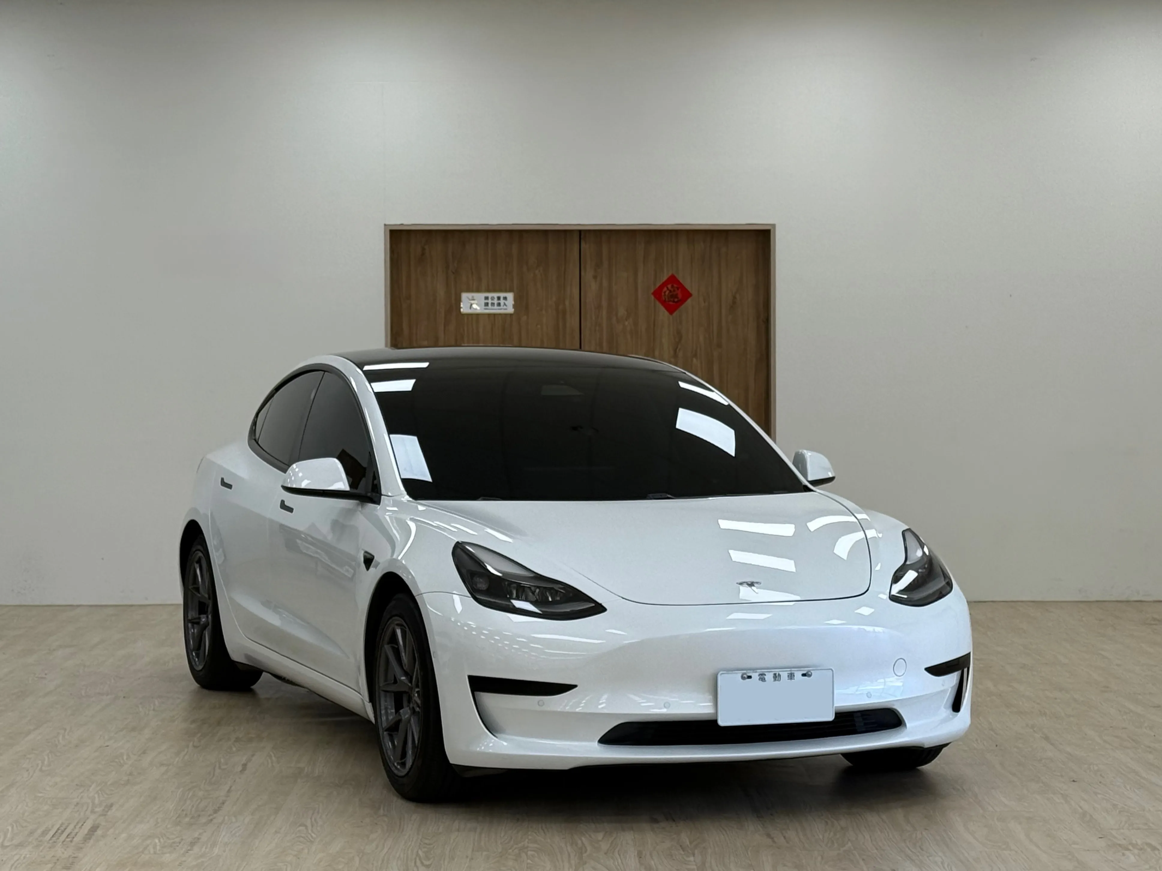 2021年 Tesla Model 3 Standard Range Plus