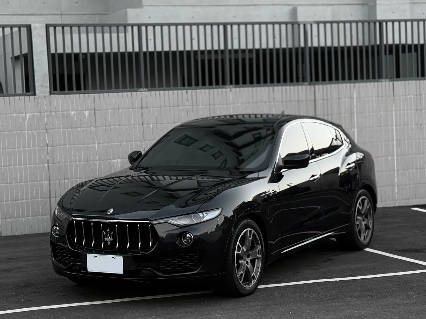 2017年 Maserati Levante 350 Luxury 黑色