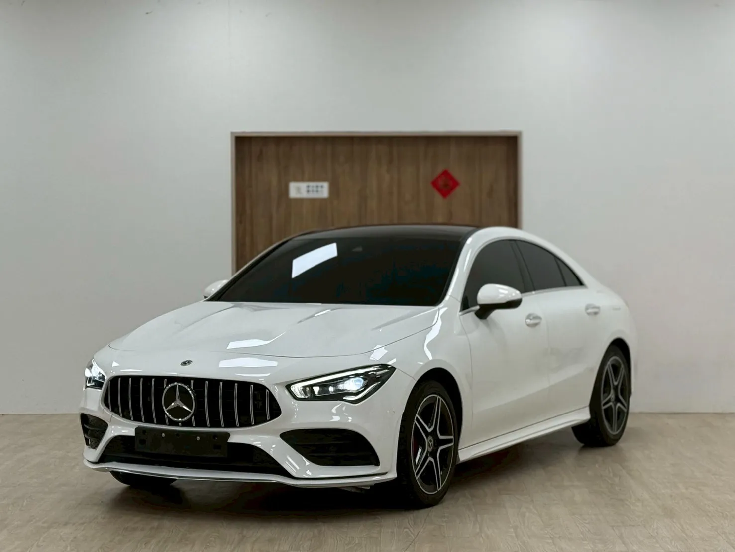 2020年 Mercedes Benz CLA250 AMG 4Matic 白色