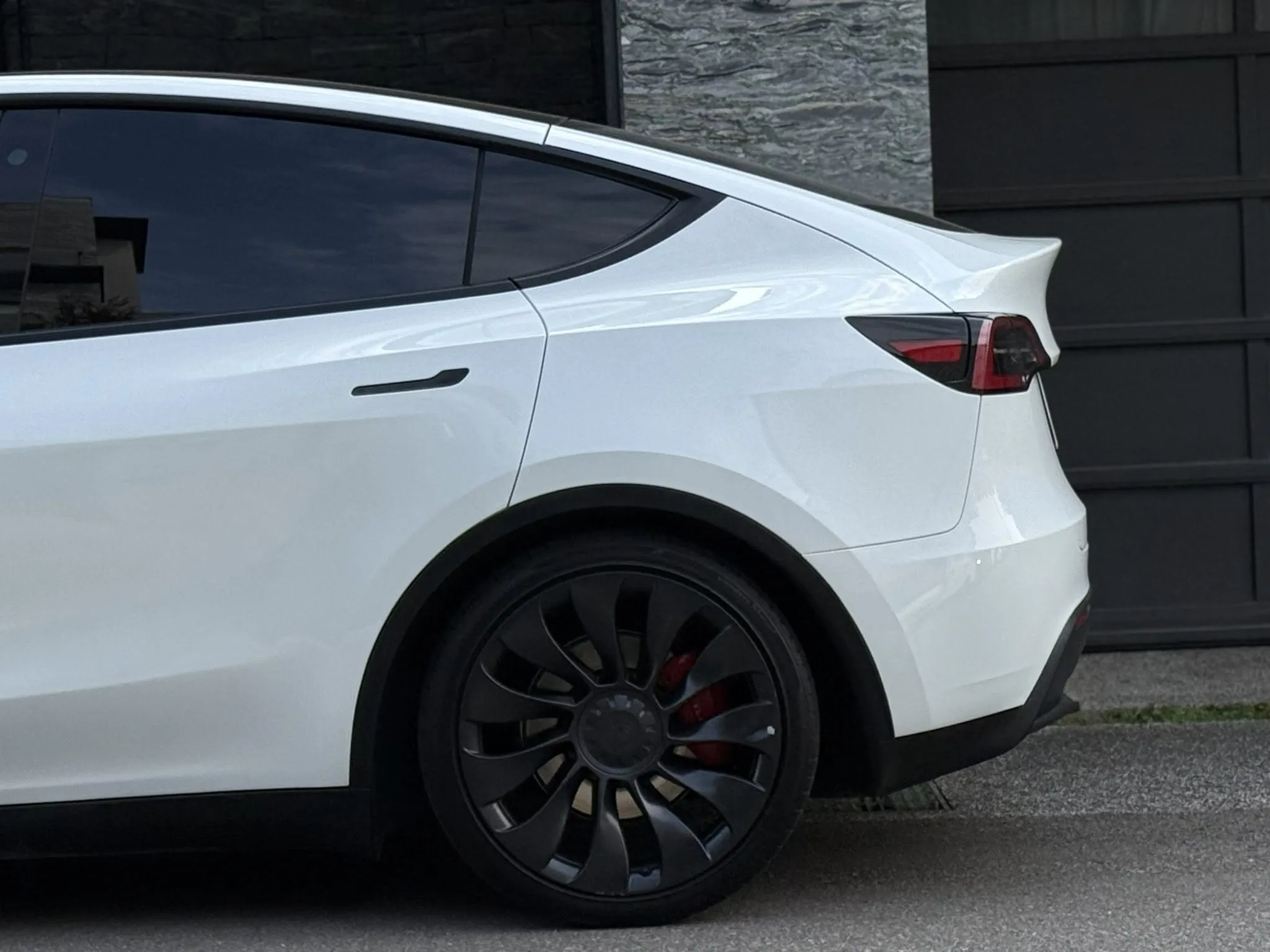 2023年 TESLA Model Y Performance