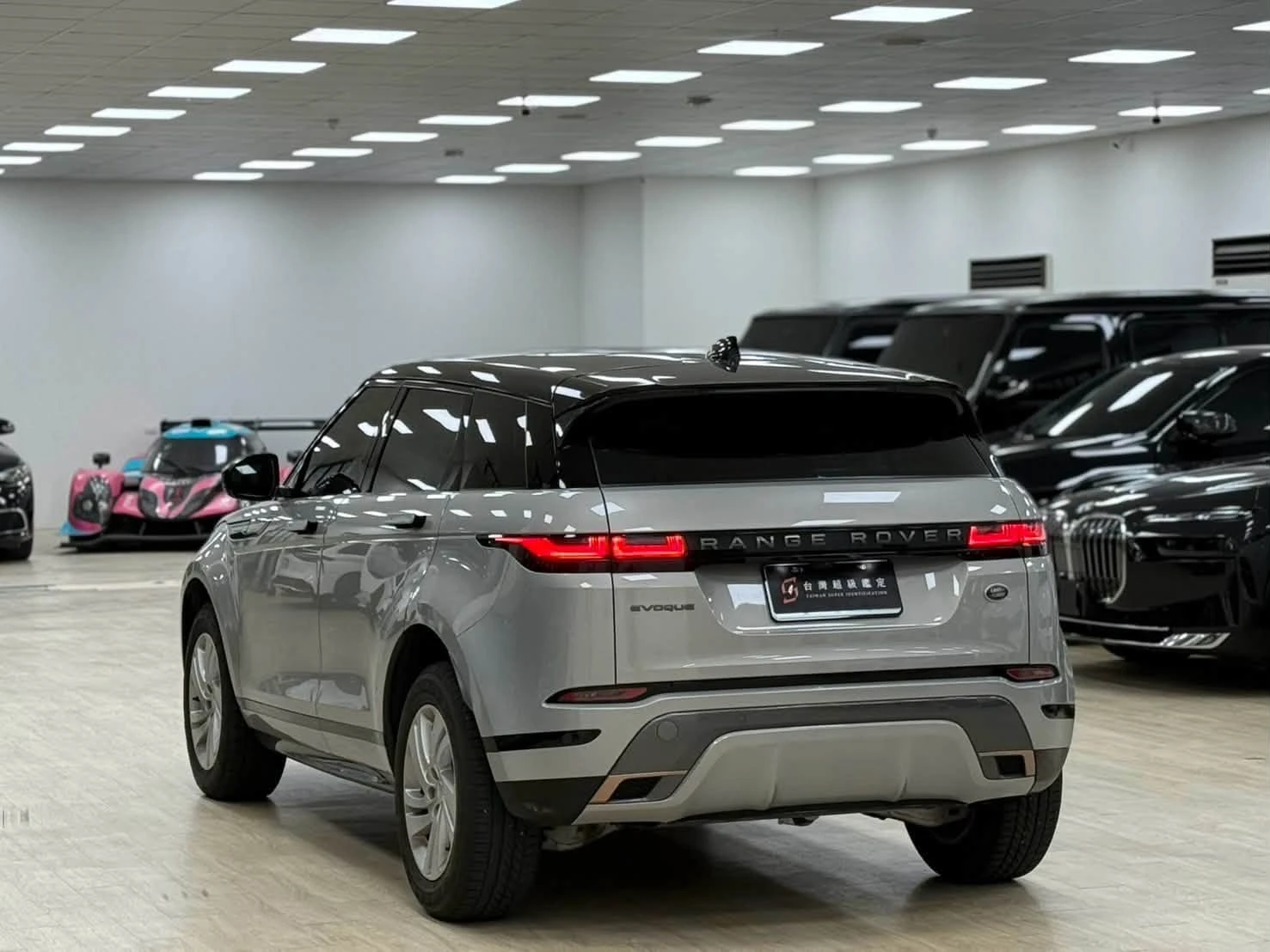 2022年 Land Rover Range Rover Evoque P200 R-Dynamic S 運動特仕版