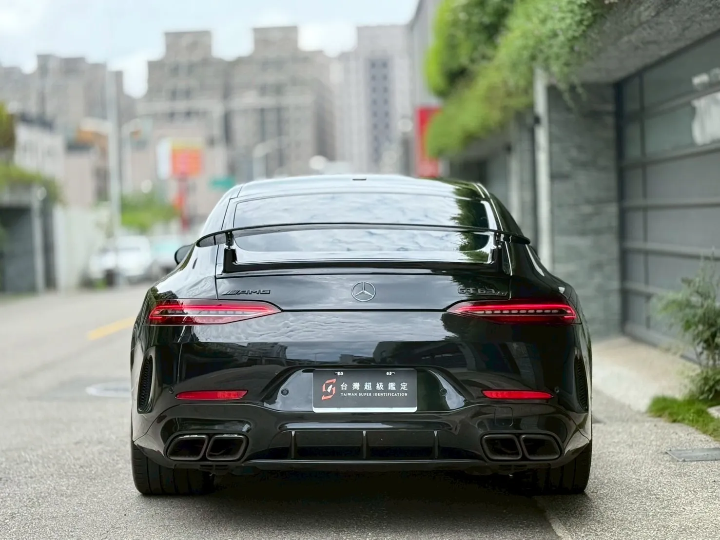 Mercedes Benz GT63 AMG