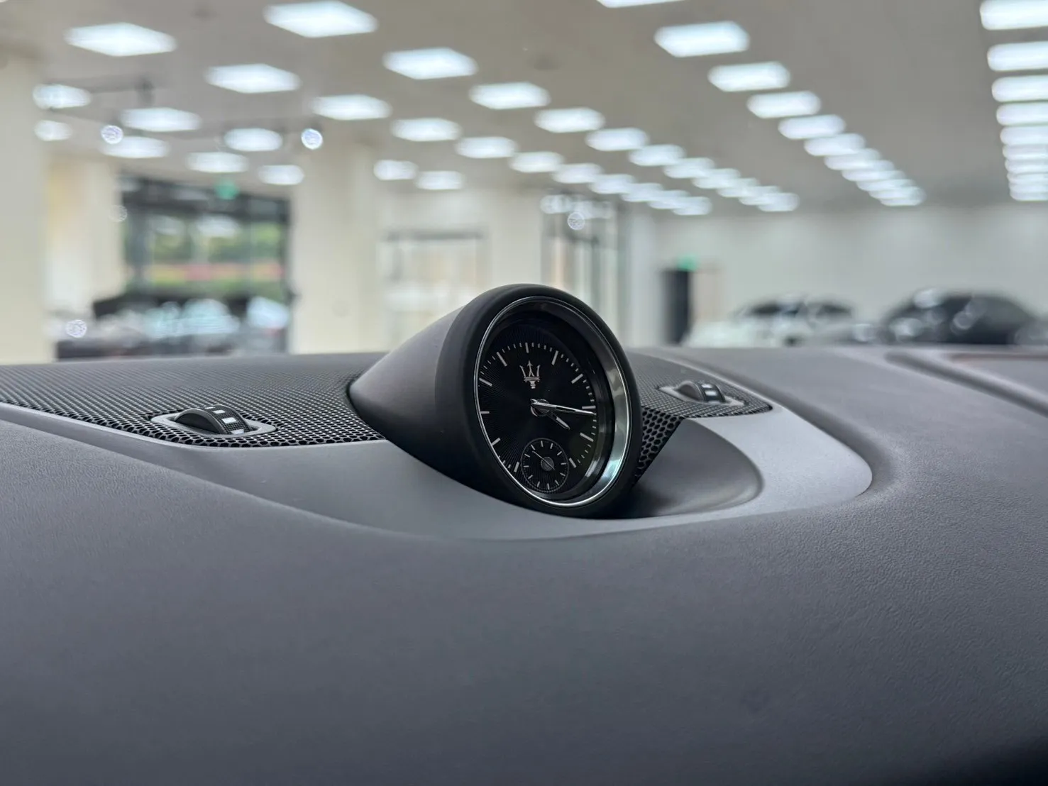 2017年式 Maserati Levante S 白色