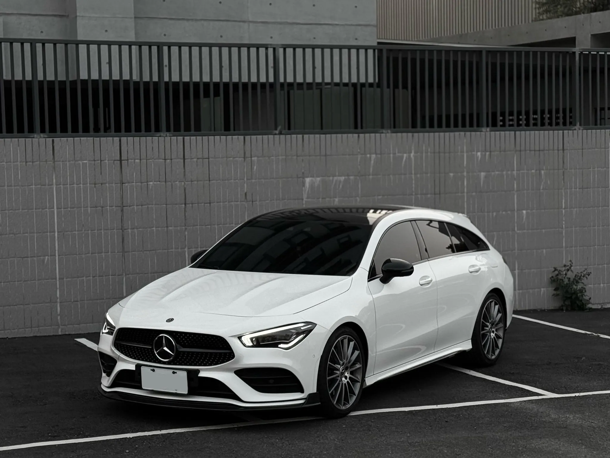 19出廠 2020年式 Mercedes-Benz CLA200 Shooting Brake 五門 旅行車