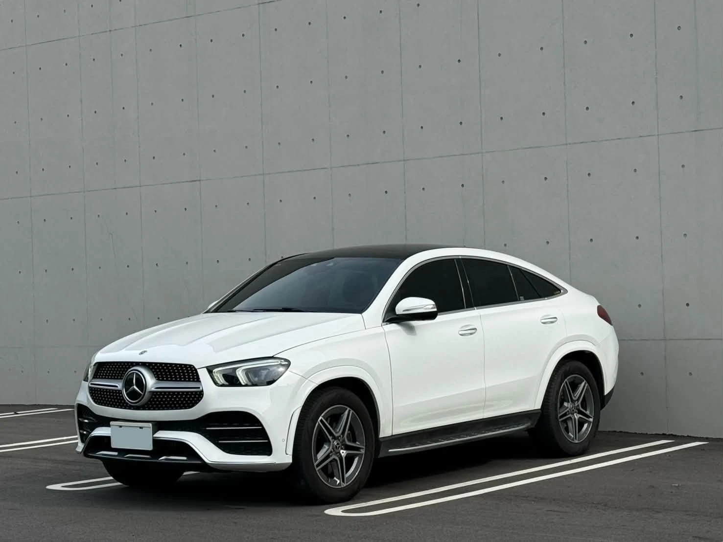 2022年 Mercedes Benz GLE300d Coupe AMG