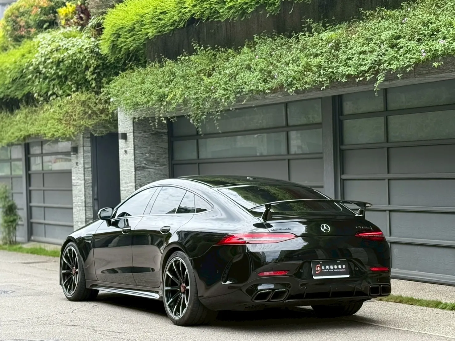 Mercedes Benz GT63 AMG
