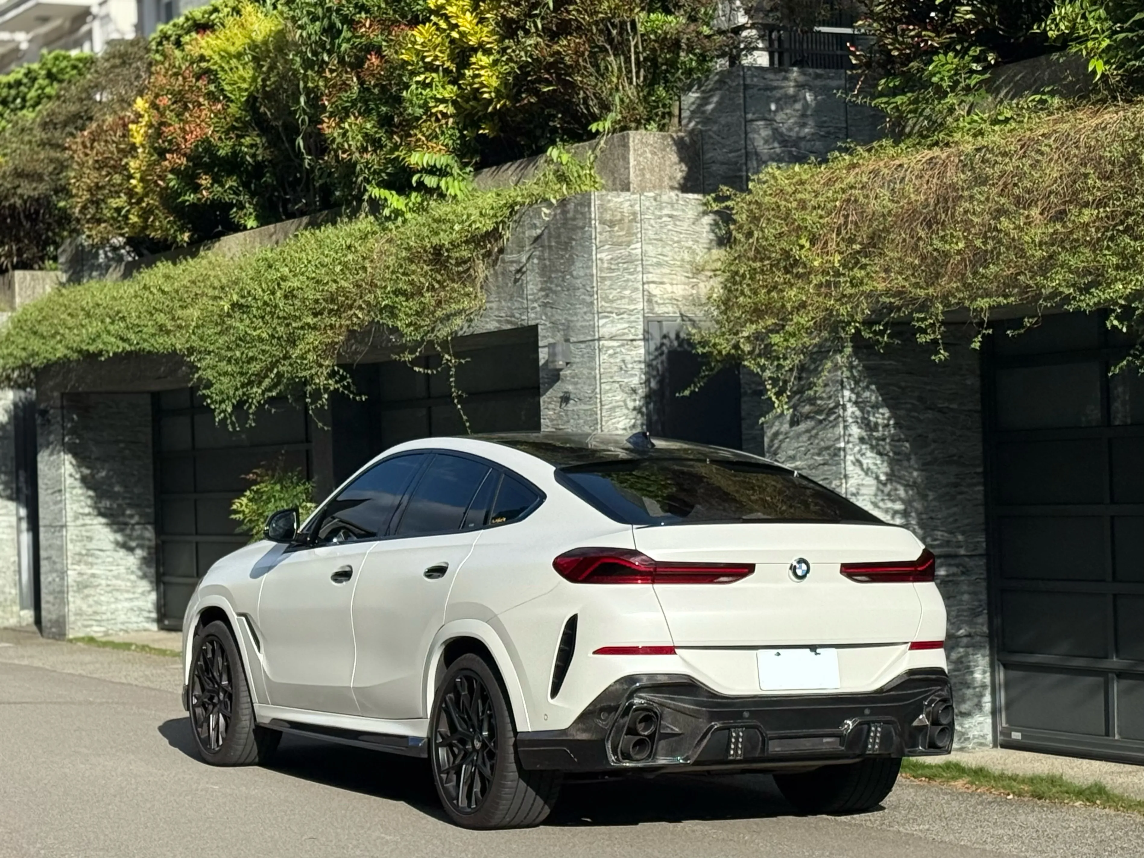 2020年 BMW X6 xDrive 40i M-Sport