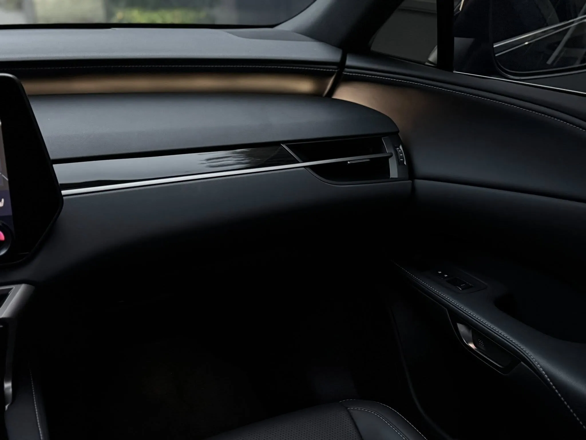 2025年 LEXUS RX350 頂級版