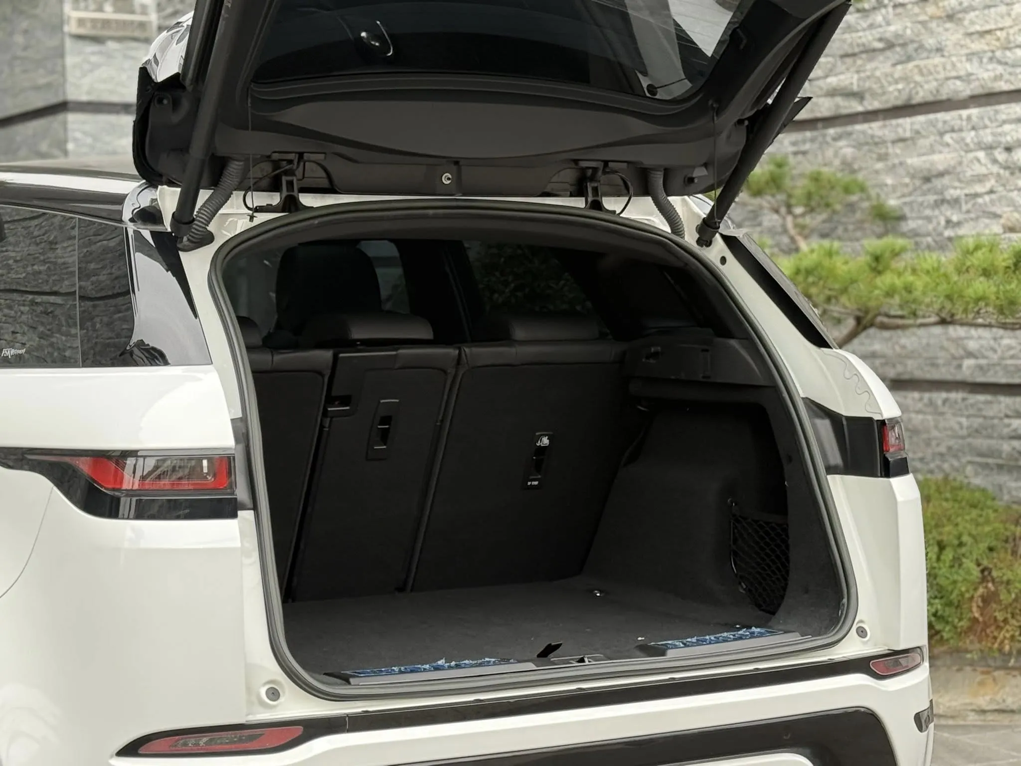 2023 Ranger Rover EVOQUE P250R