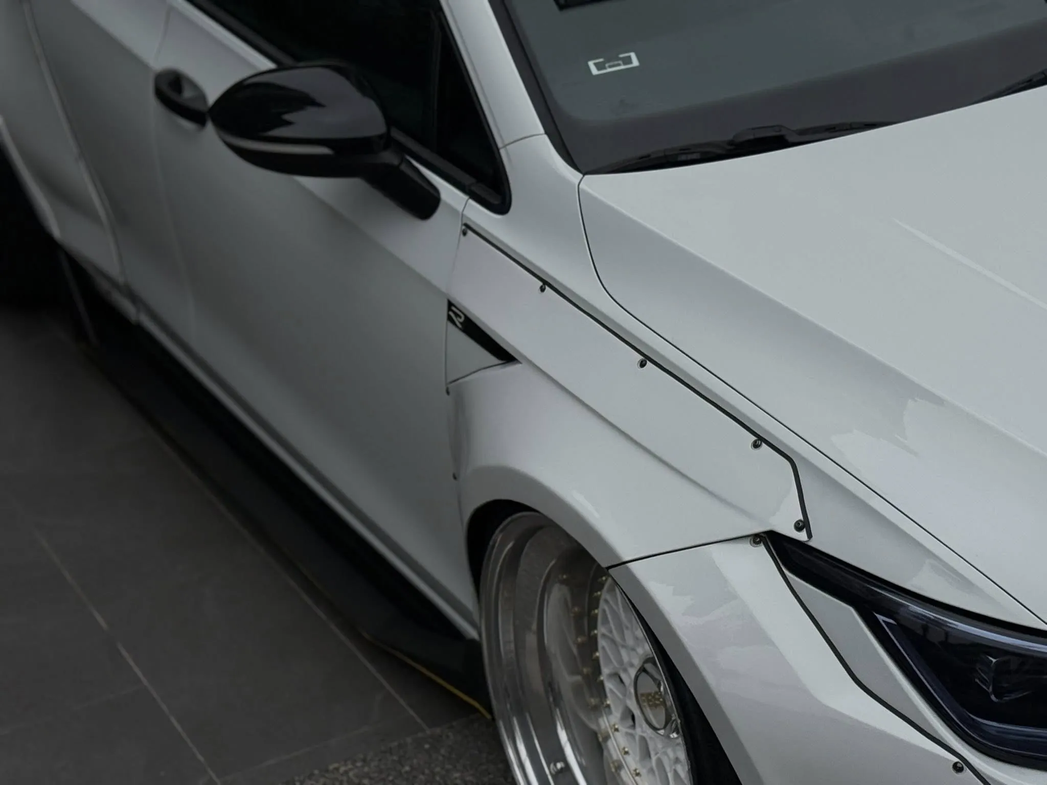 2022年 VW Golf 280 eTSI R-Line