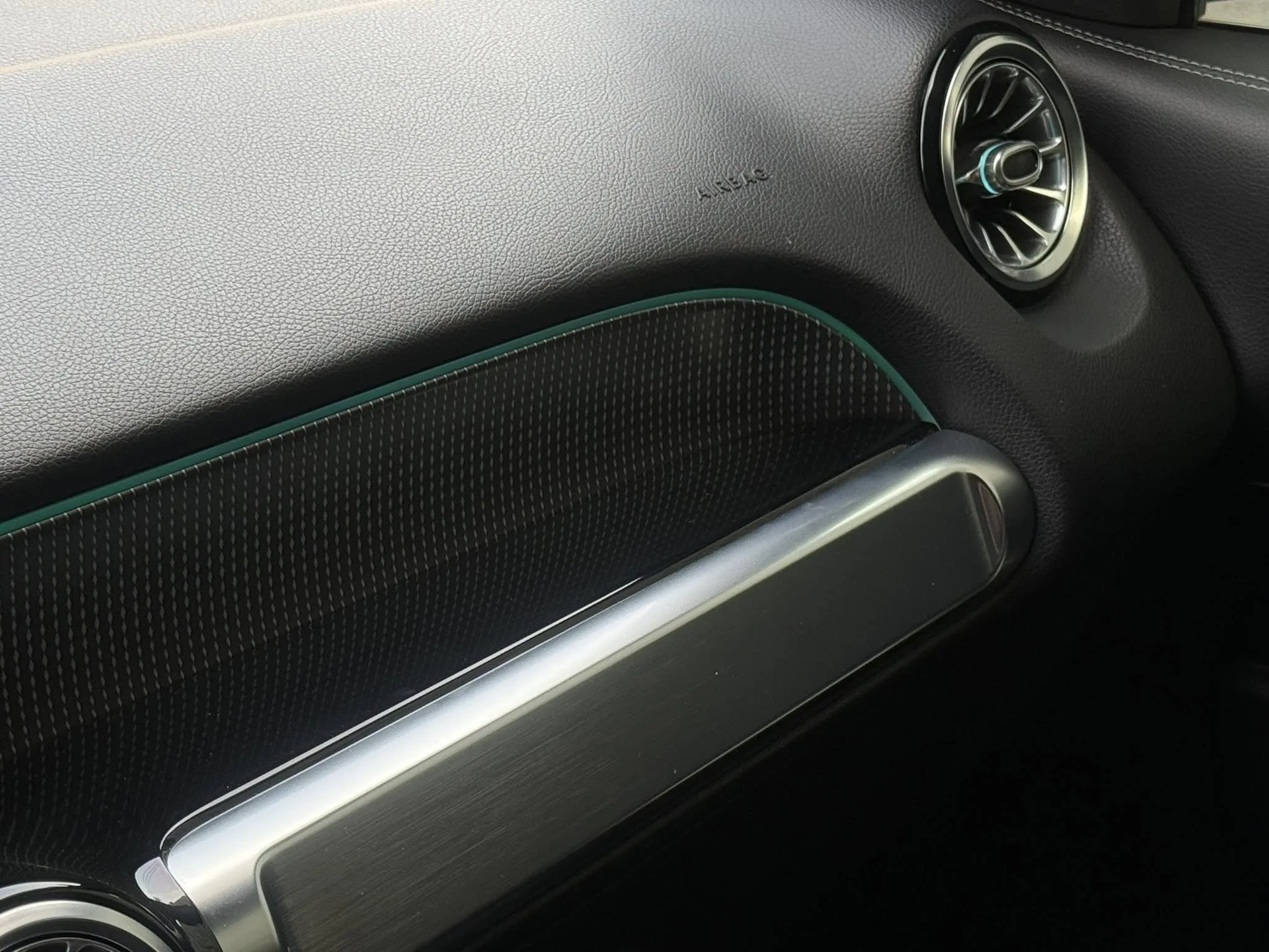 2019年 Mercedes Benz GLB250 AMG