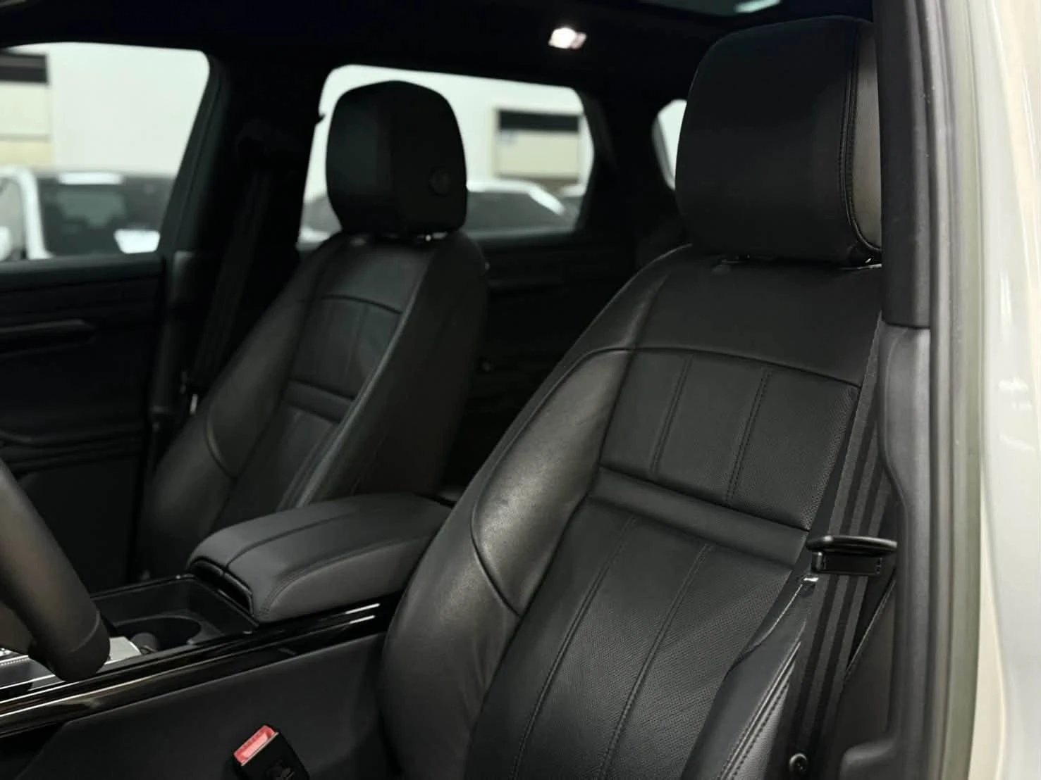 2022年 Land Rover Range Rover Evoque P200 R-Dynamic S 運動特仕版
