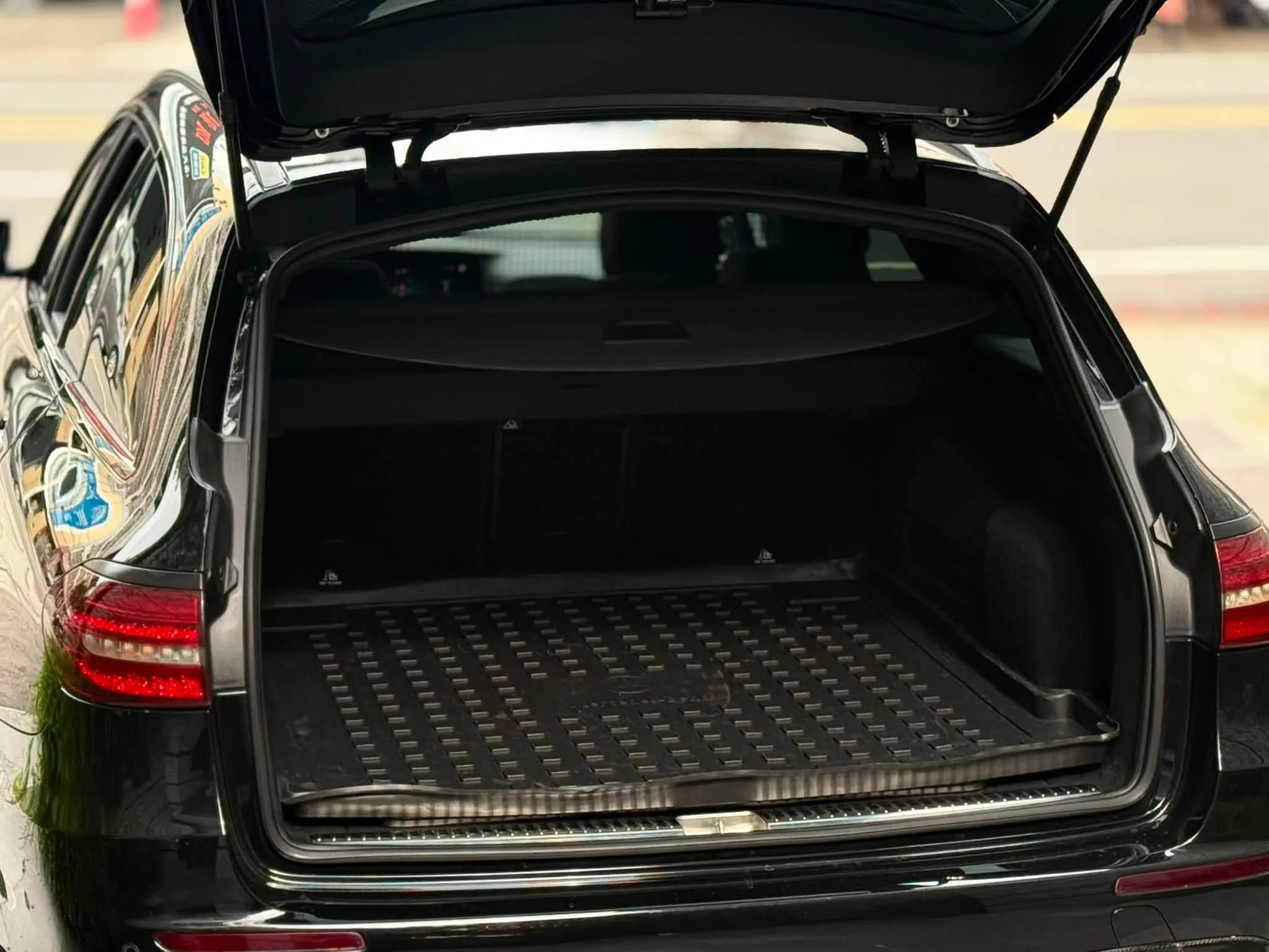 2018年Mercedes Benz E43 Estate AMG