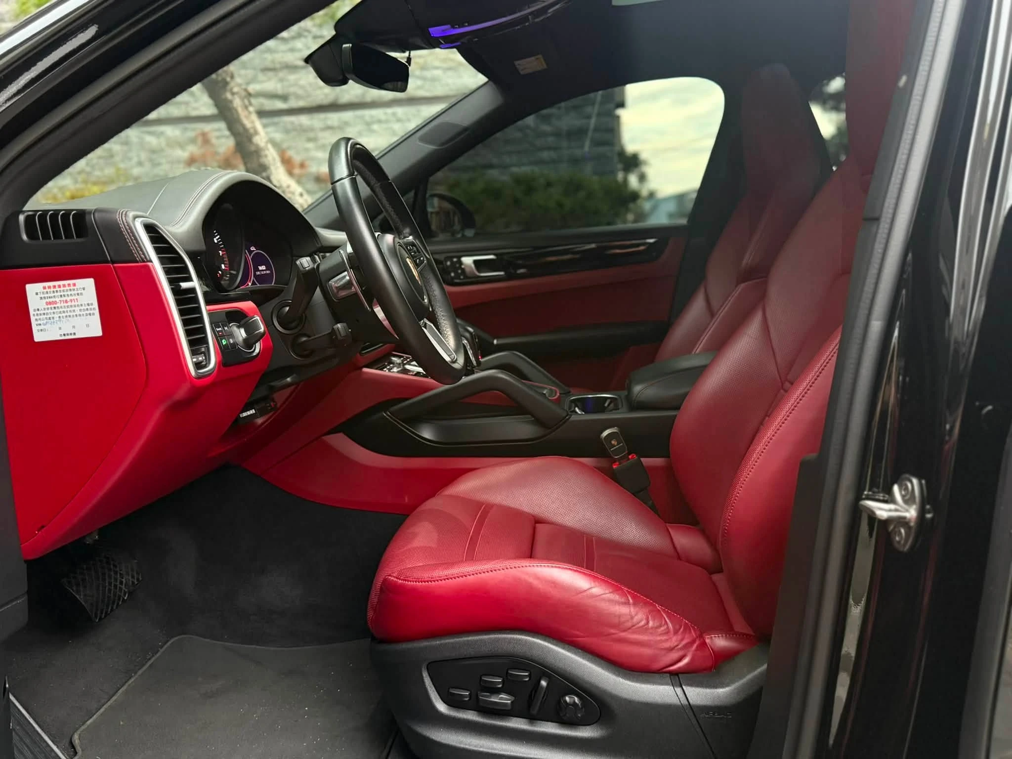2021/22年式 Porsche Cayenne Coupe