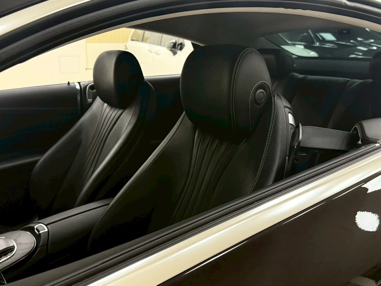 2022年 Mercedes Benz E200 Coupe 黑色