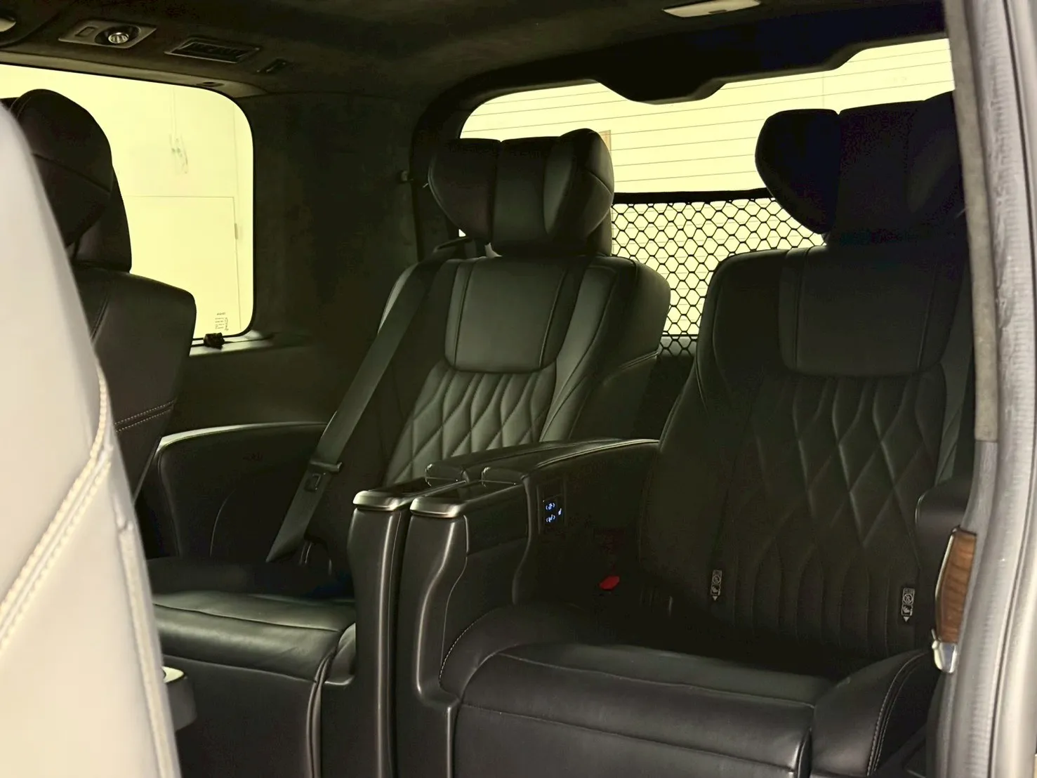 2021年 Toyota Granvia 6人座 