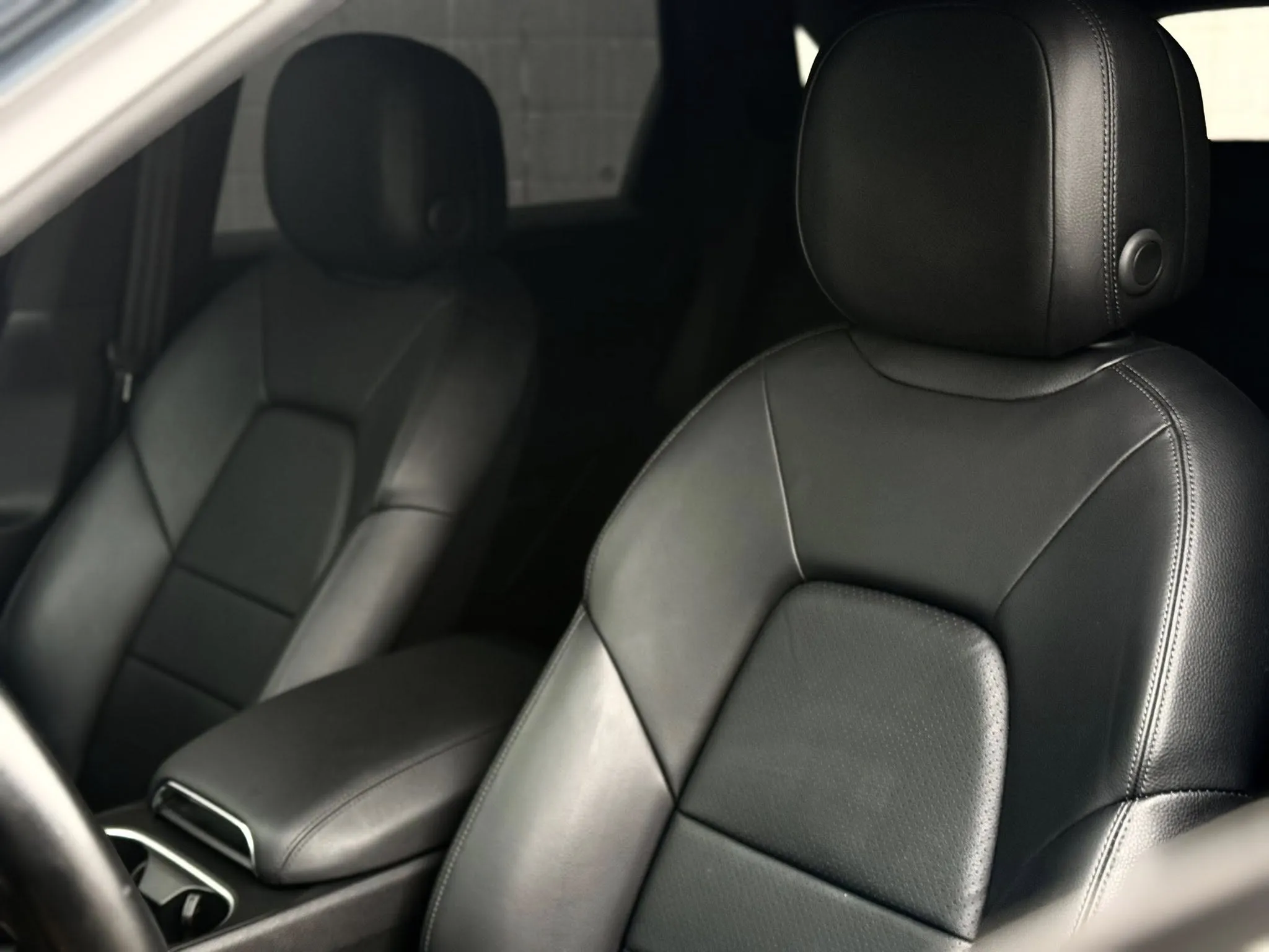 2018年 Porsche Cayenne E3 貼膜消光黑