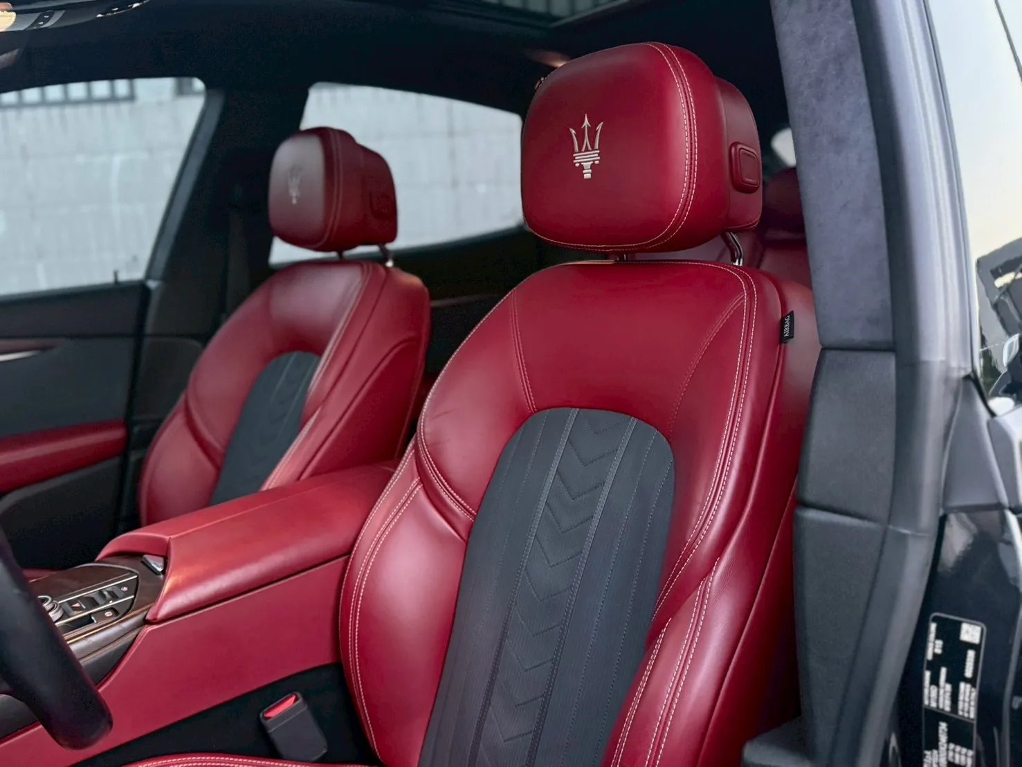 2017年 Maserati Levante 350 Luxury 黑色