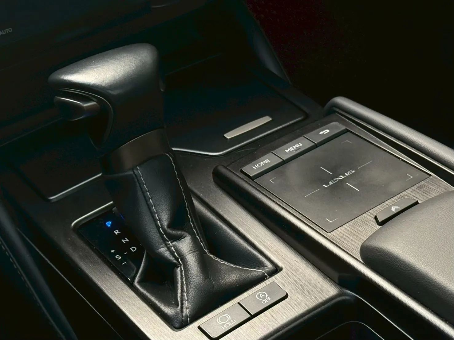 2020年 Lexus ES200 豪華版 鈦色