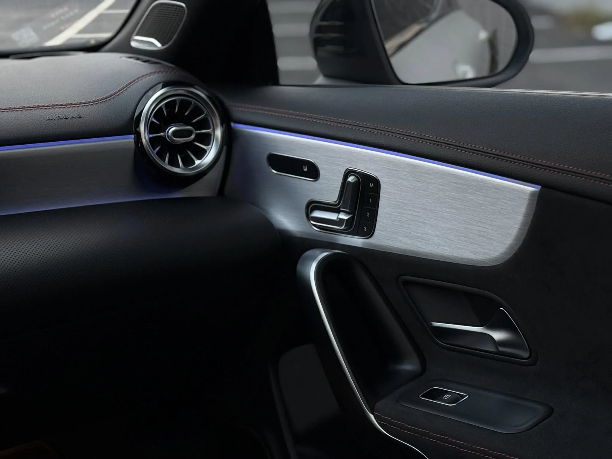 19出廠 2020年式 Mercedes-Benz CLA200 Shooting Brake 五門 旅行車