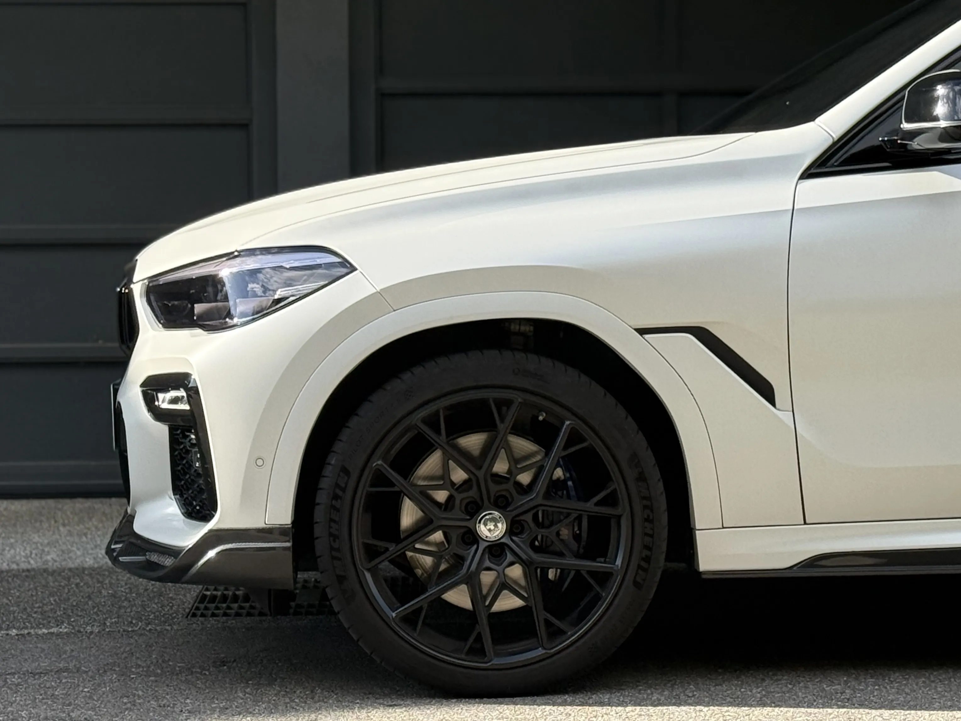 2020年 BMW X6 xDrive 40i M-Sport