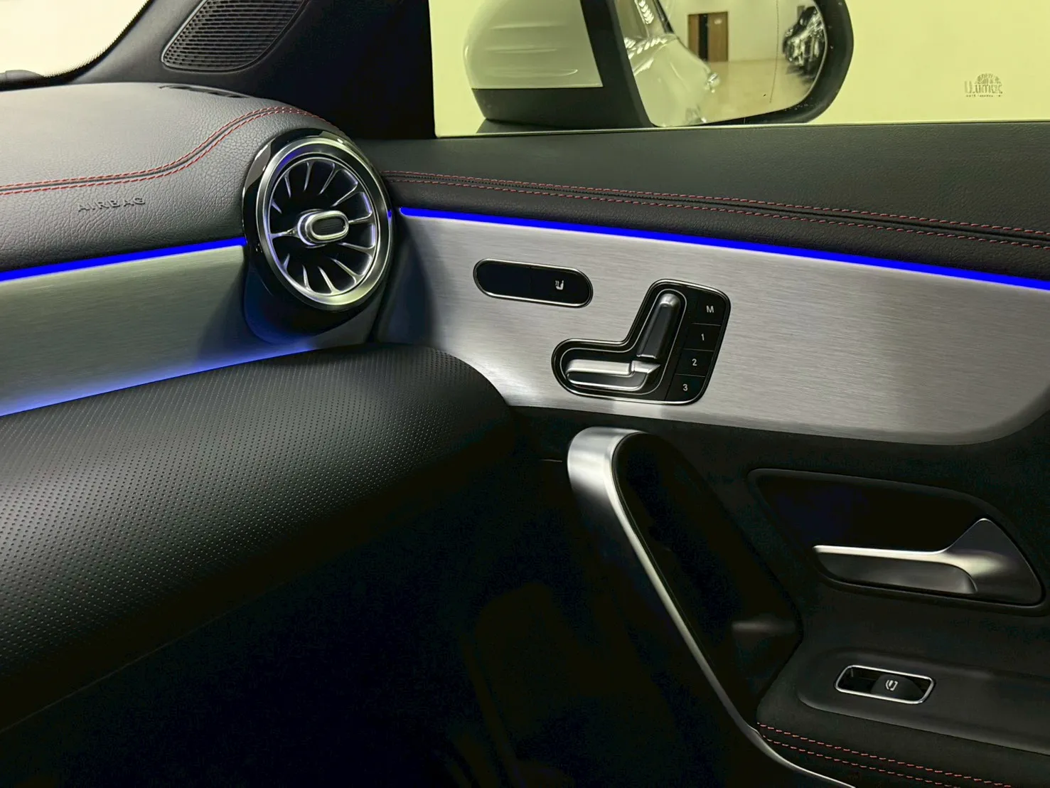 2020年 Mercedes Benz CLA250 AMG 4Matic 白色