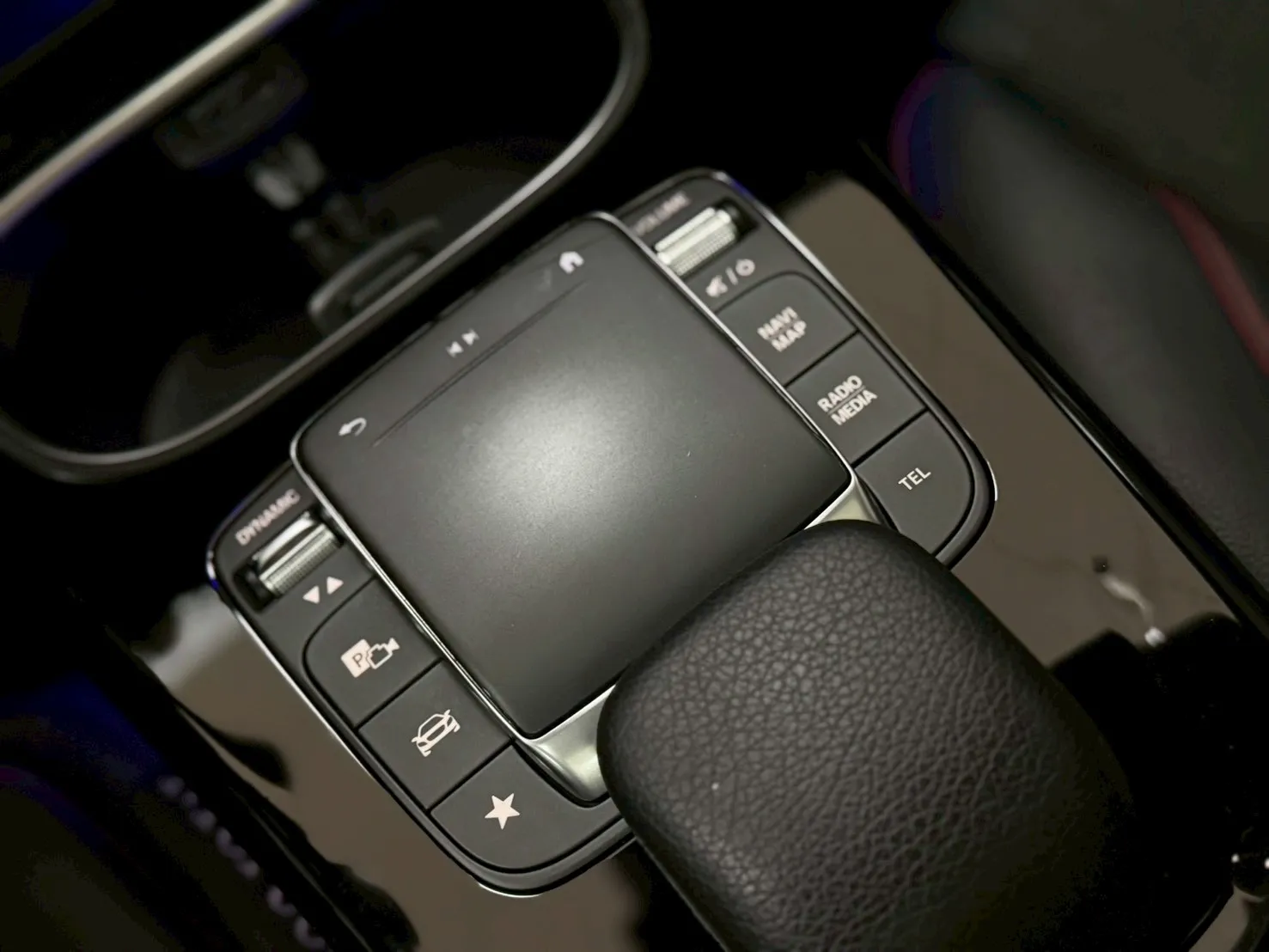 2020年 Mercedes Benz CLA250 AMG 4Matic 白色