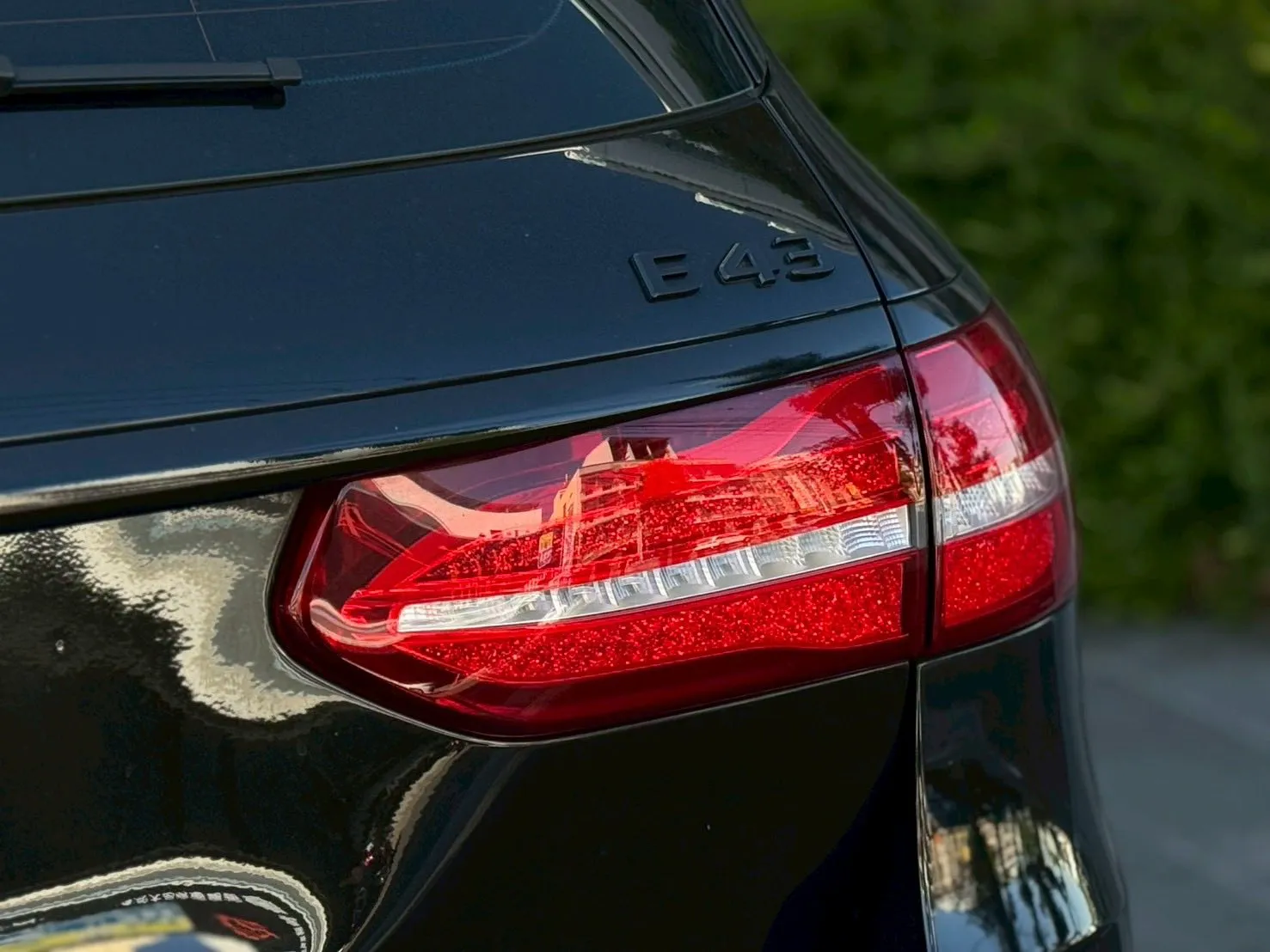 正2017年Mercedes Benz E43 Estate