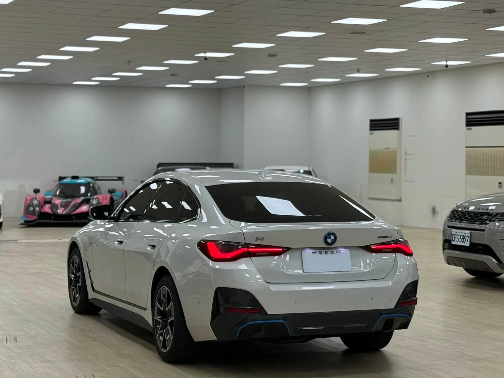 2022年BMW i4 eDrive40