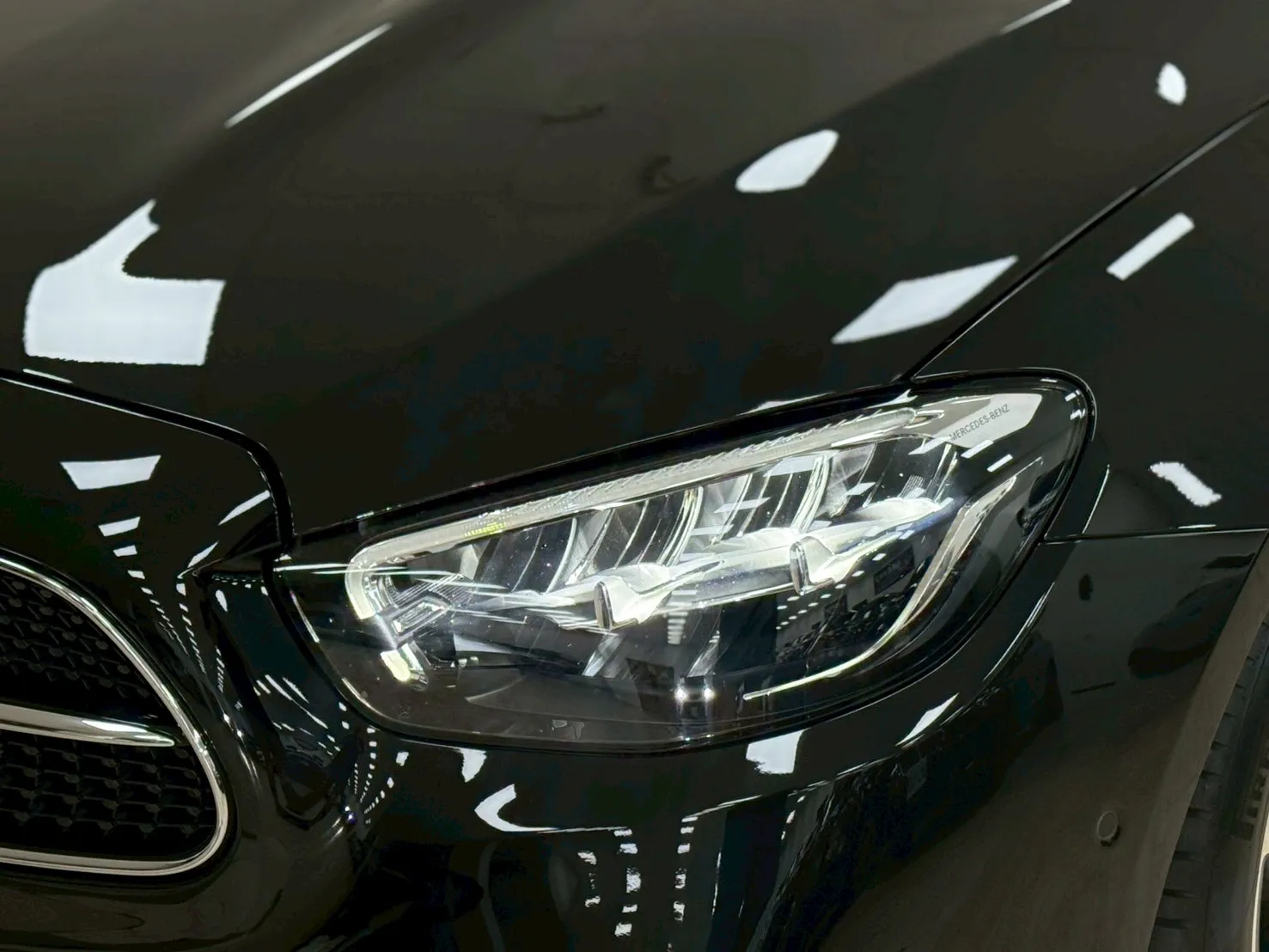 2022年 Mercedes Benz E200 Coupe 黑色