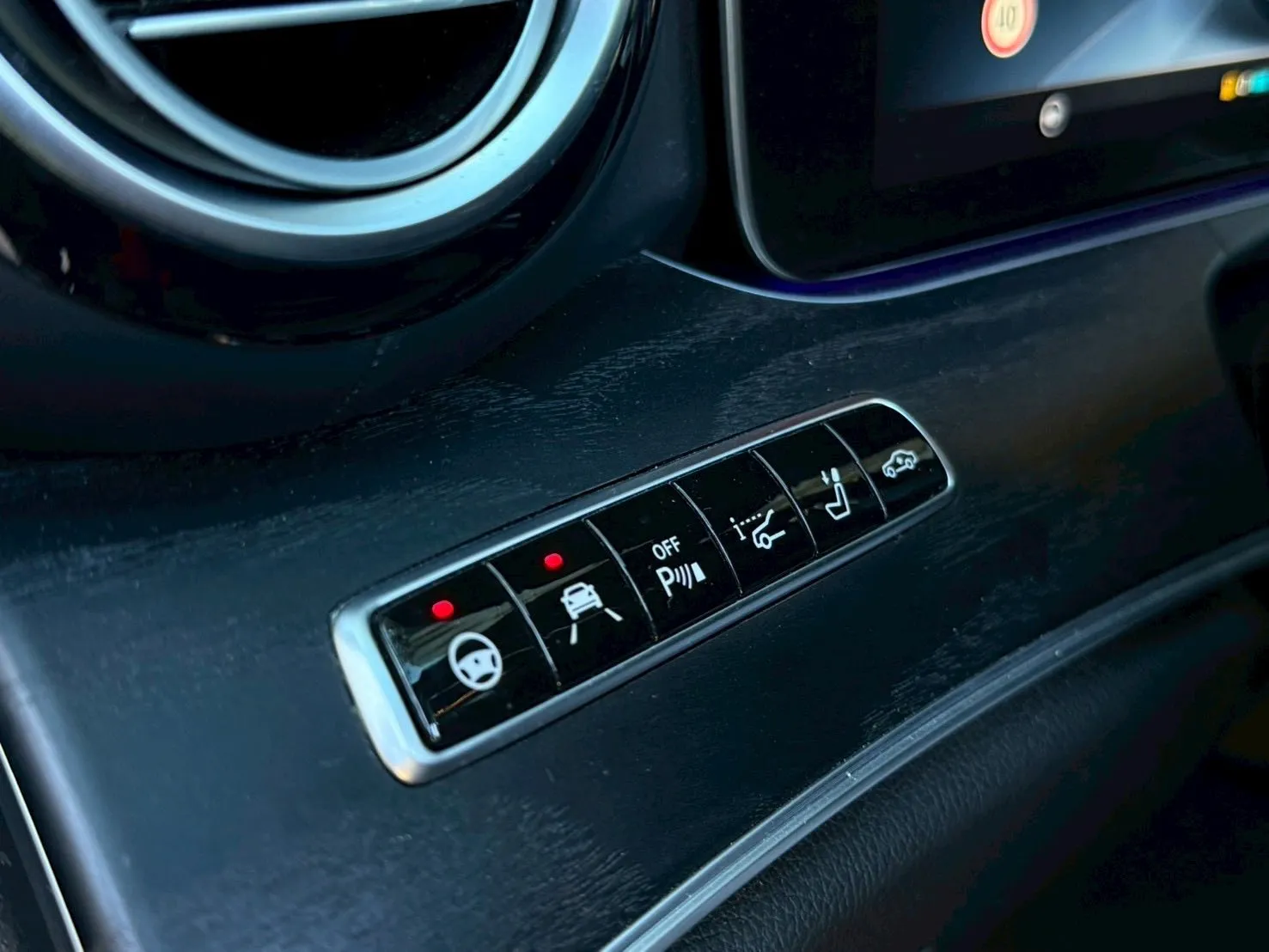 正2017年Mercedes Benz E43 Estate