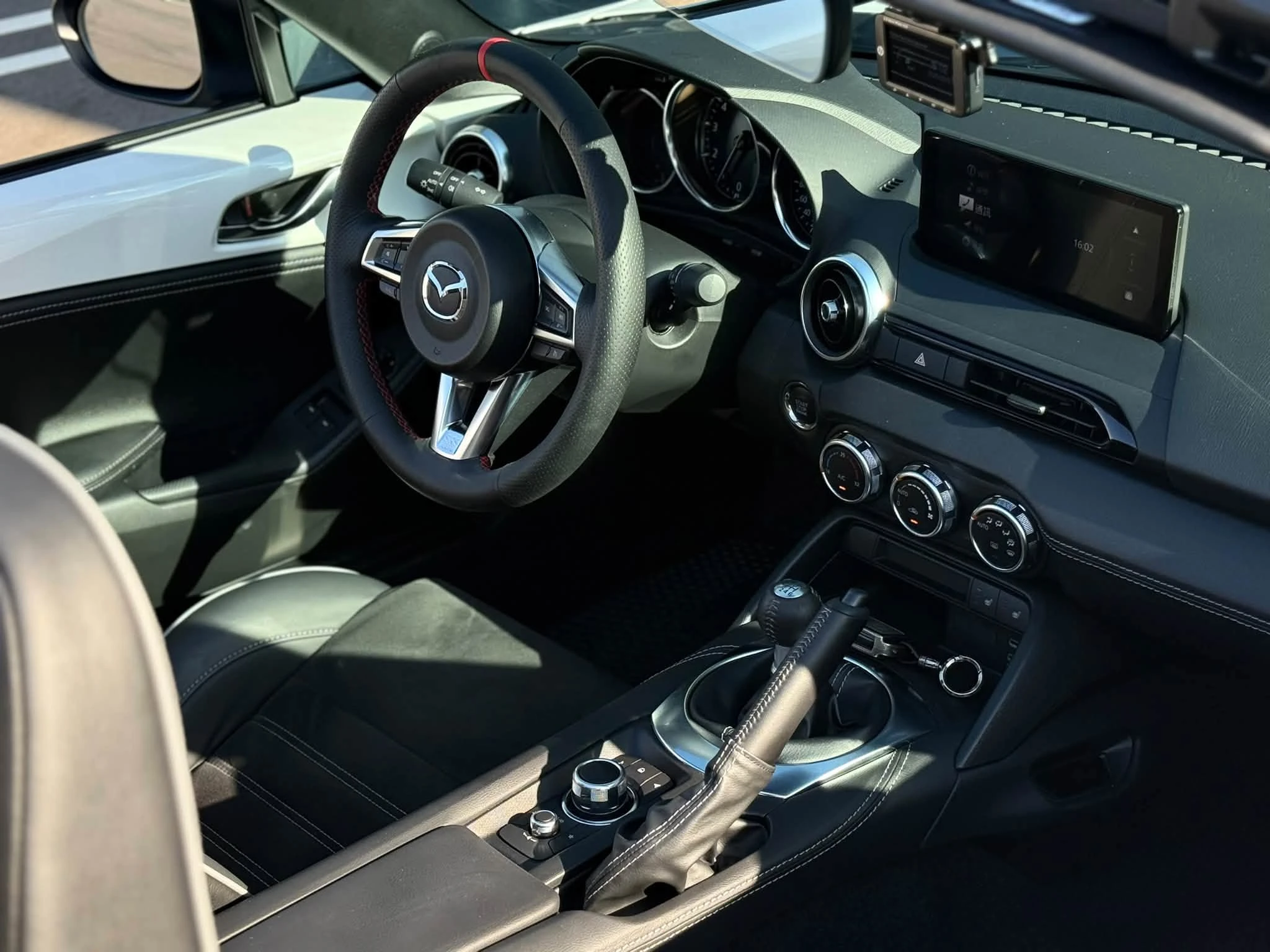 2025年 MAZDA MX-5 RS ND3 6MT