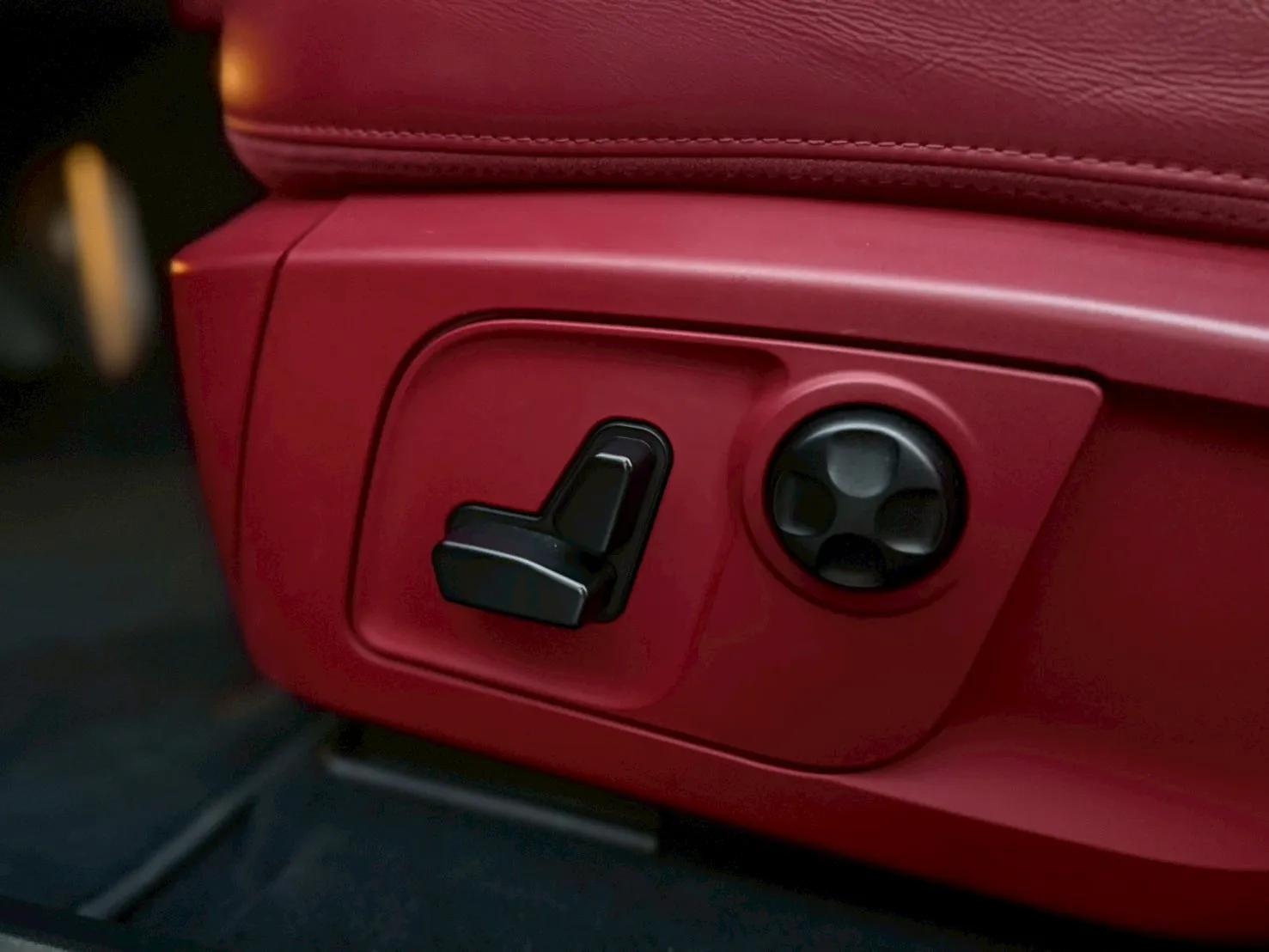 2017年 Maserati Levante 350 Luxury 黑色