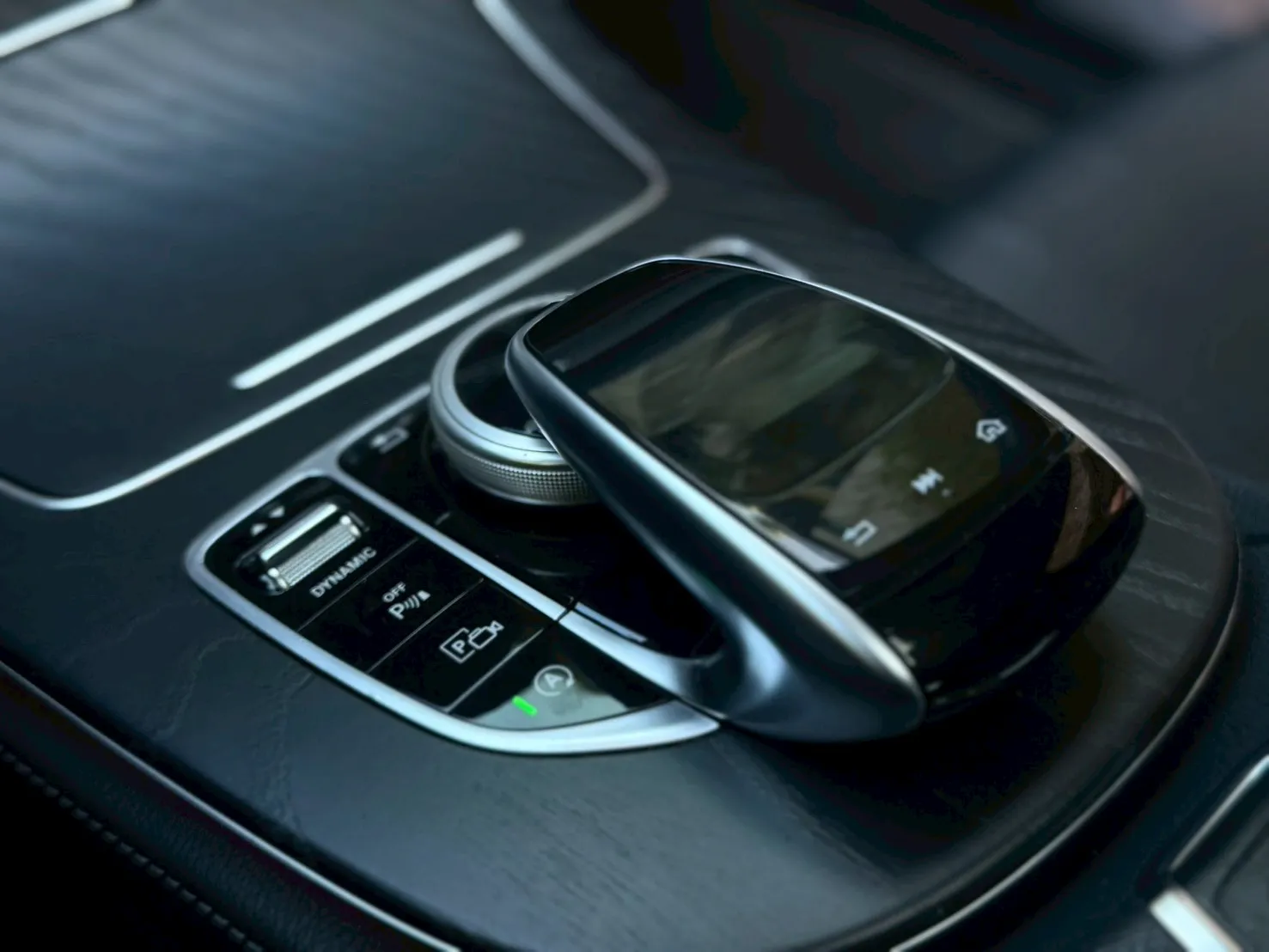 2017年 Mercedes Benz E300 AMG 黑色