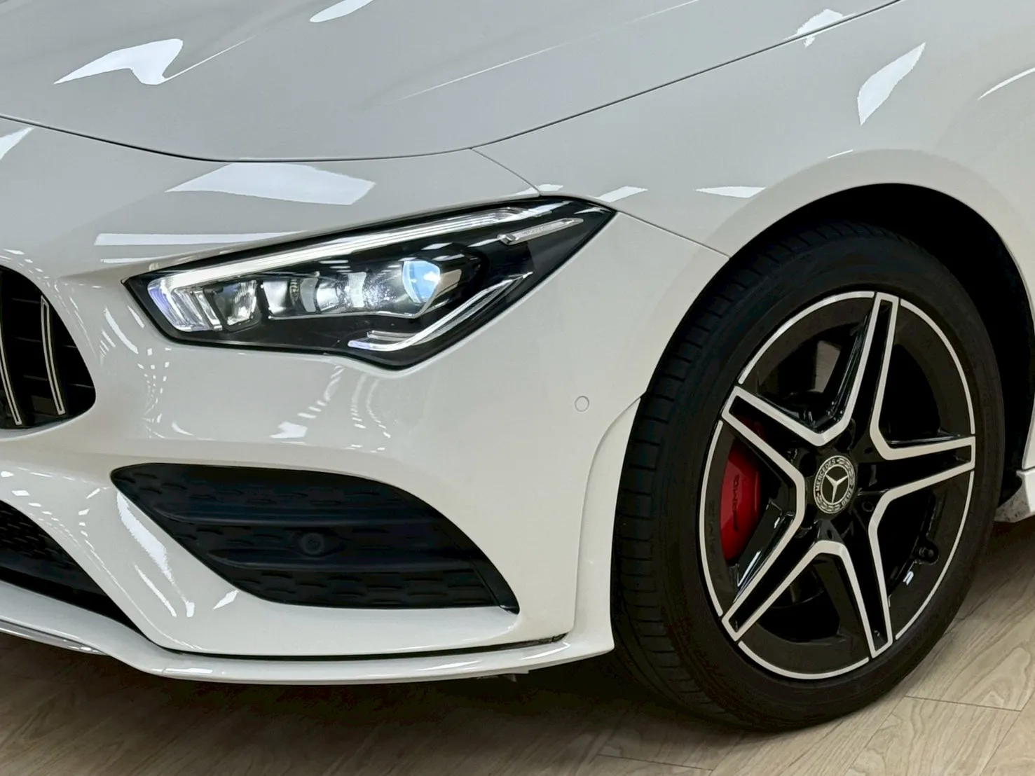 2020年 Mercedes Benz CLA250 AMG 4Matic 白色